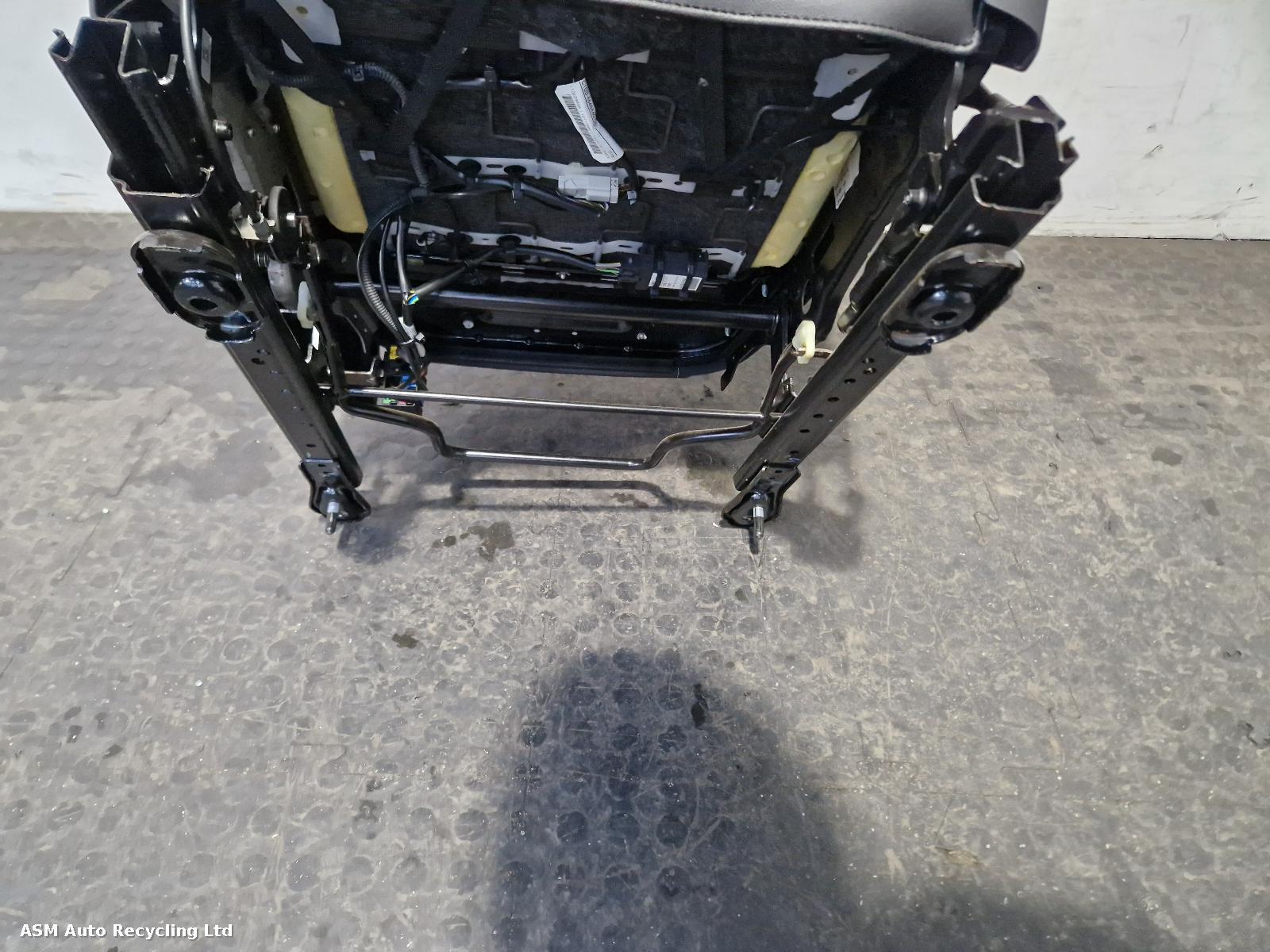 View Auto part Complete Interior Ford Fiesta 2016