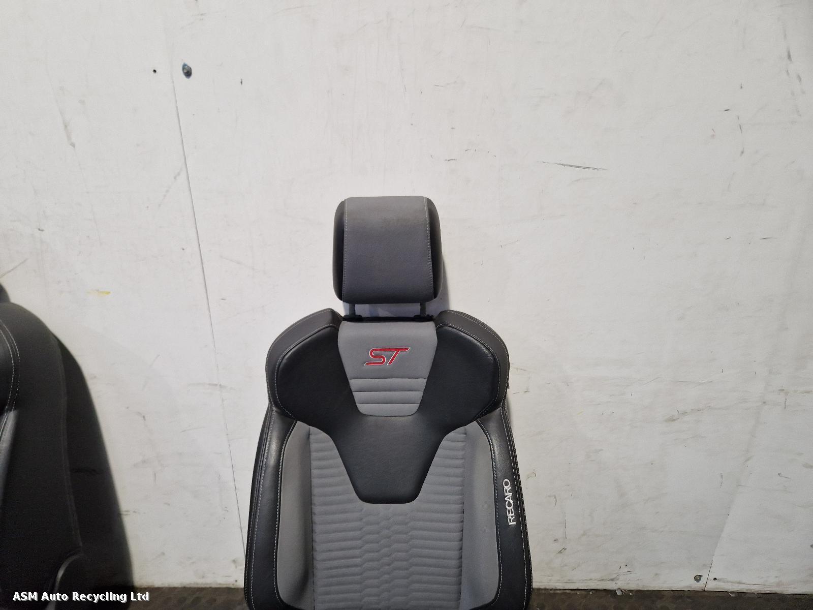 View Auto part Complete Interior Ford Fiesta 2016