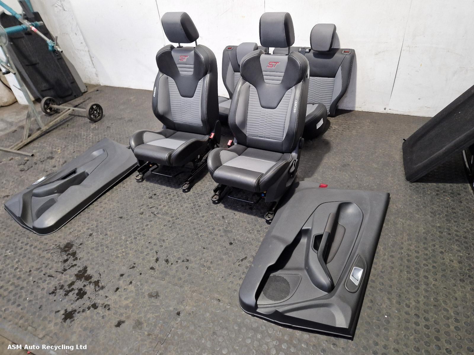 View Auto part Complete Interior Ford Fiesta 2016