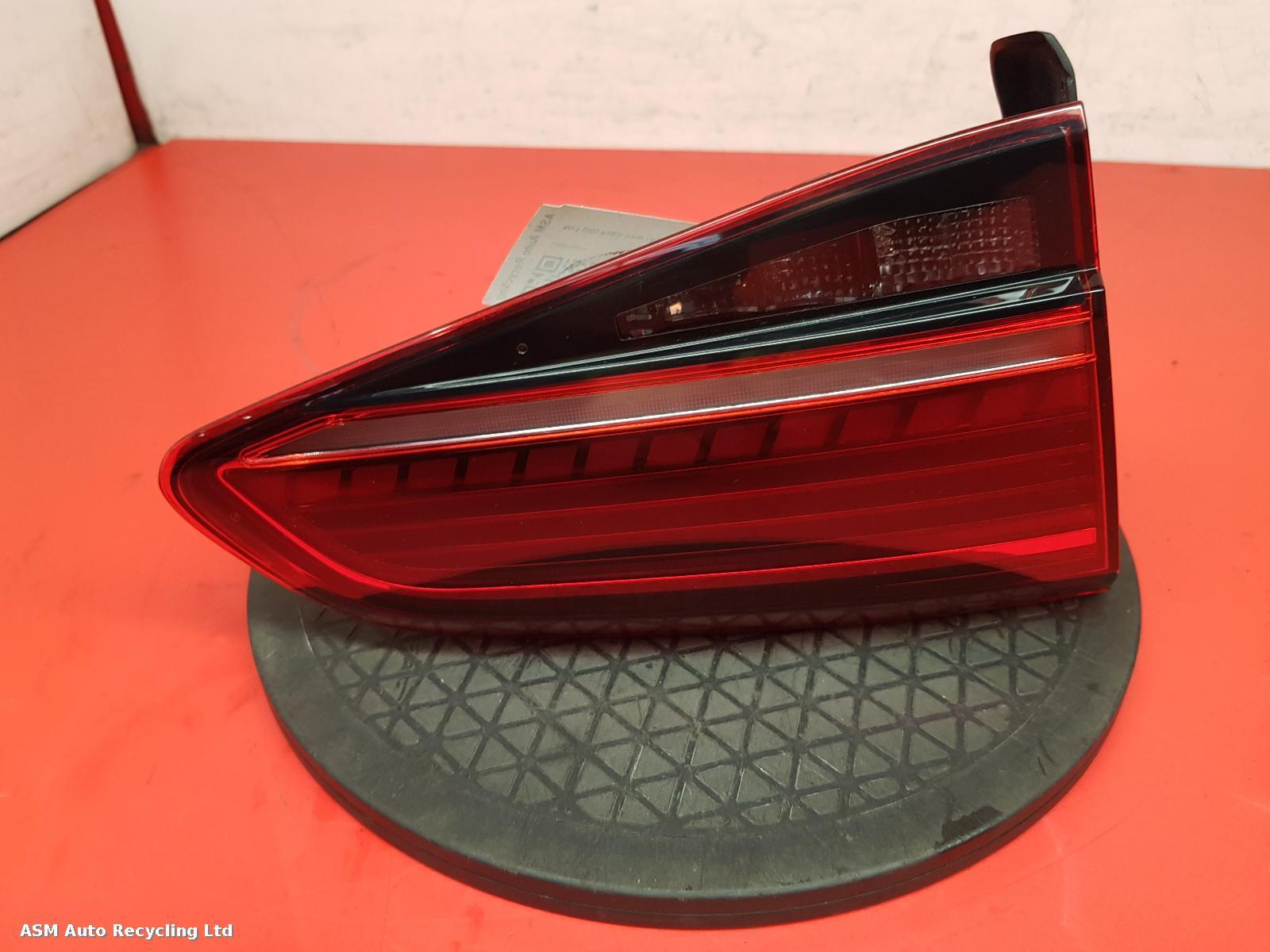View Auto part L Taillight Volkswagen Golf 2017