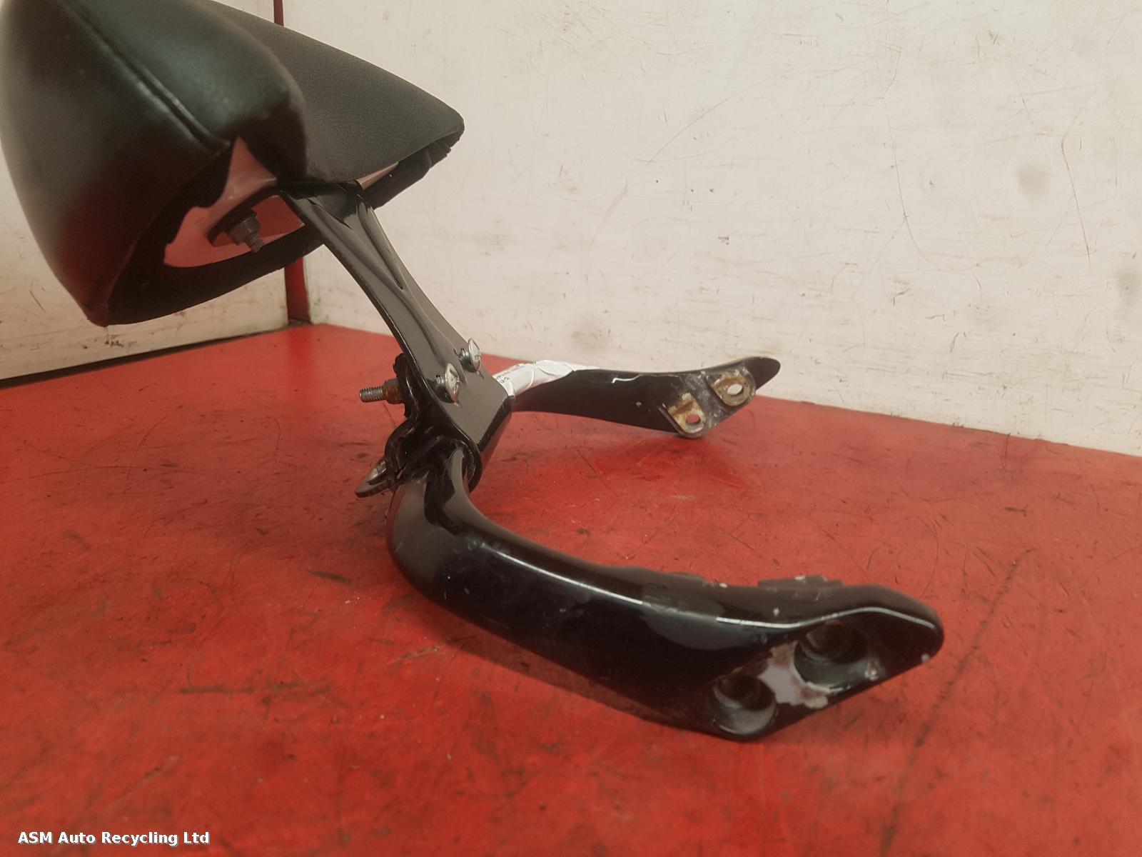 View Auto part 2nd Seat (Rear Seat) Yamaha Xjr 1300 2000