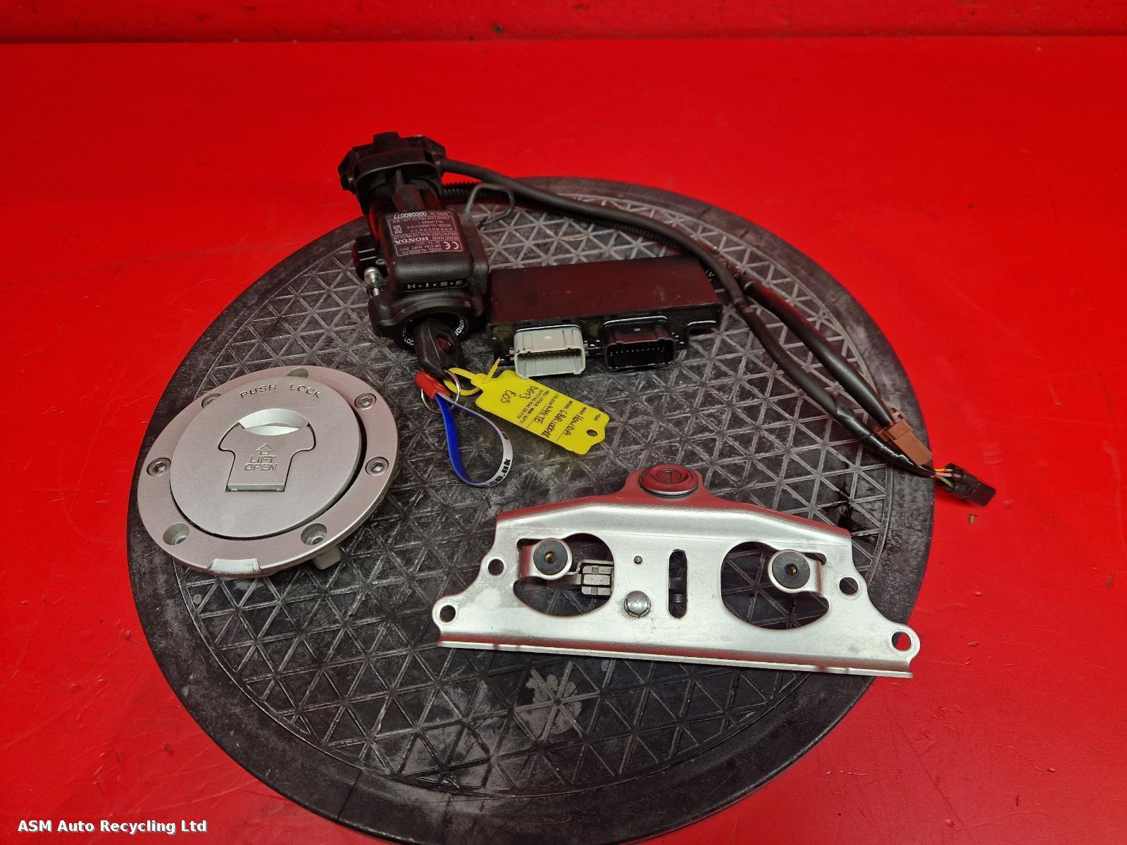 View Auto part Comp.Lock Set + Keys Honda Cbr 1000 Rr 2013