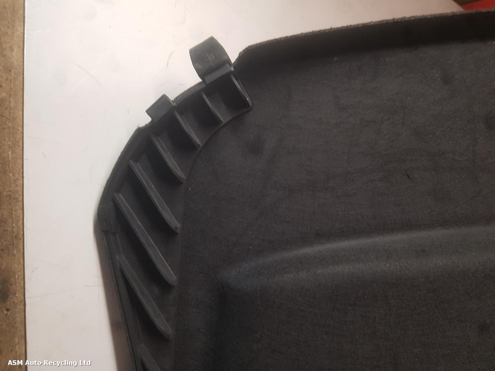 View Auto part Parcel Shelf Bmw 1 Series 2013