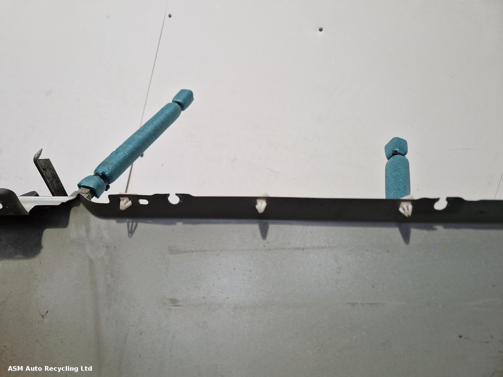 View Auto part R Wing Vauxhall Zafira 2016
