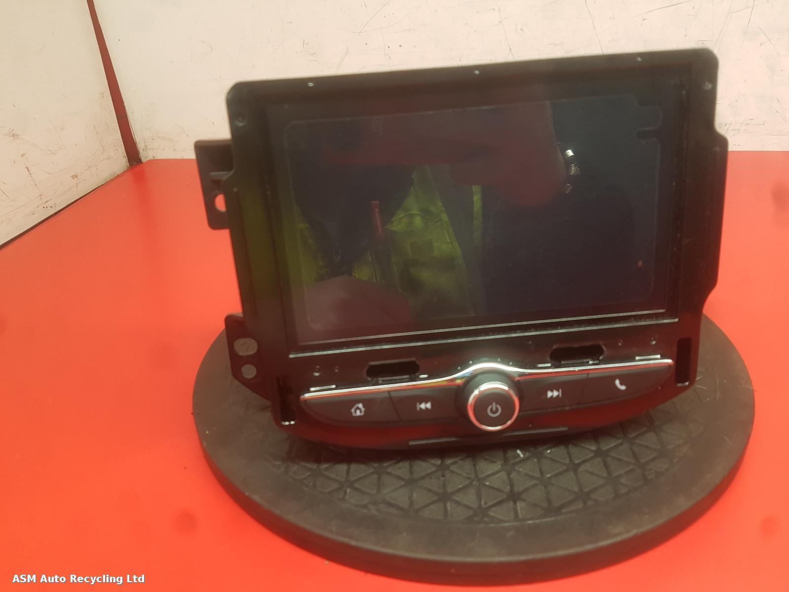 View Auto part A/V Equipment Vauxhall Adam 2016