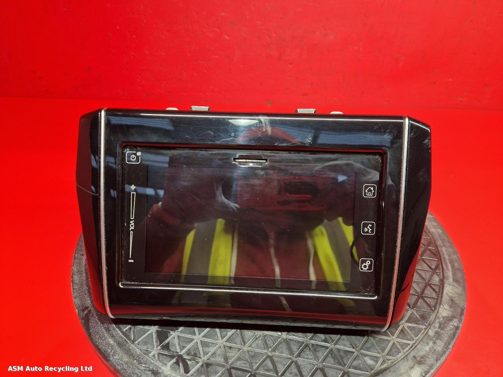 View Auto part Radio Display Suzuki Swift 2021