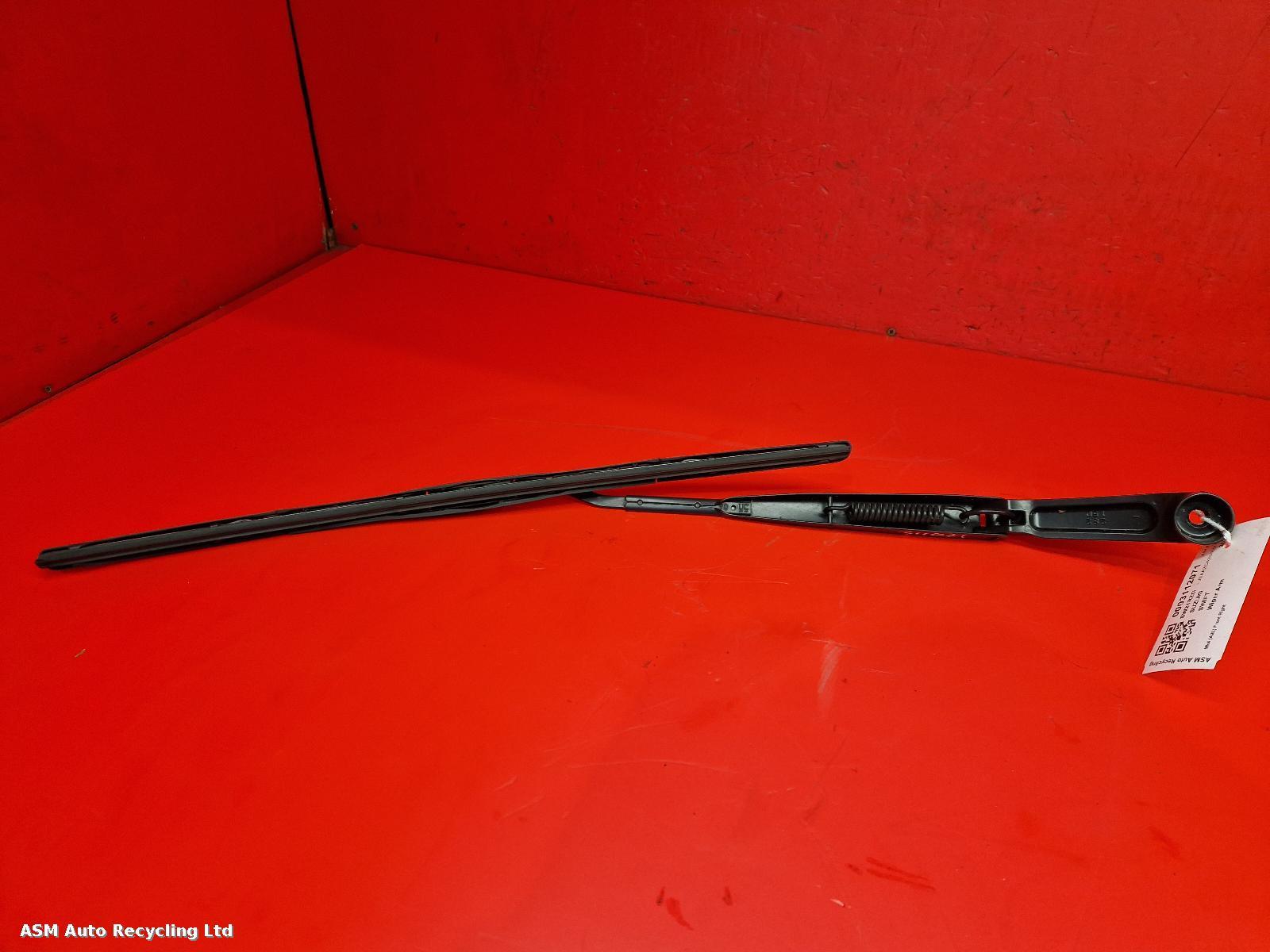 View Auto part Wiper Arm Suzuki Swift 2021