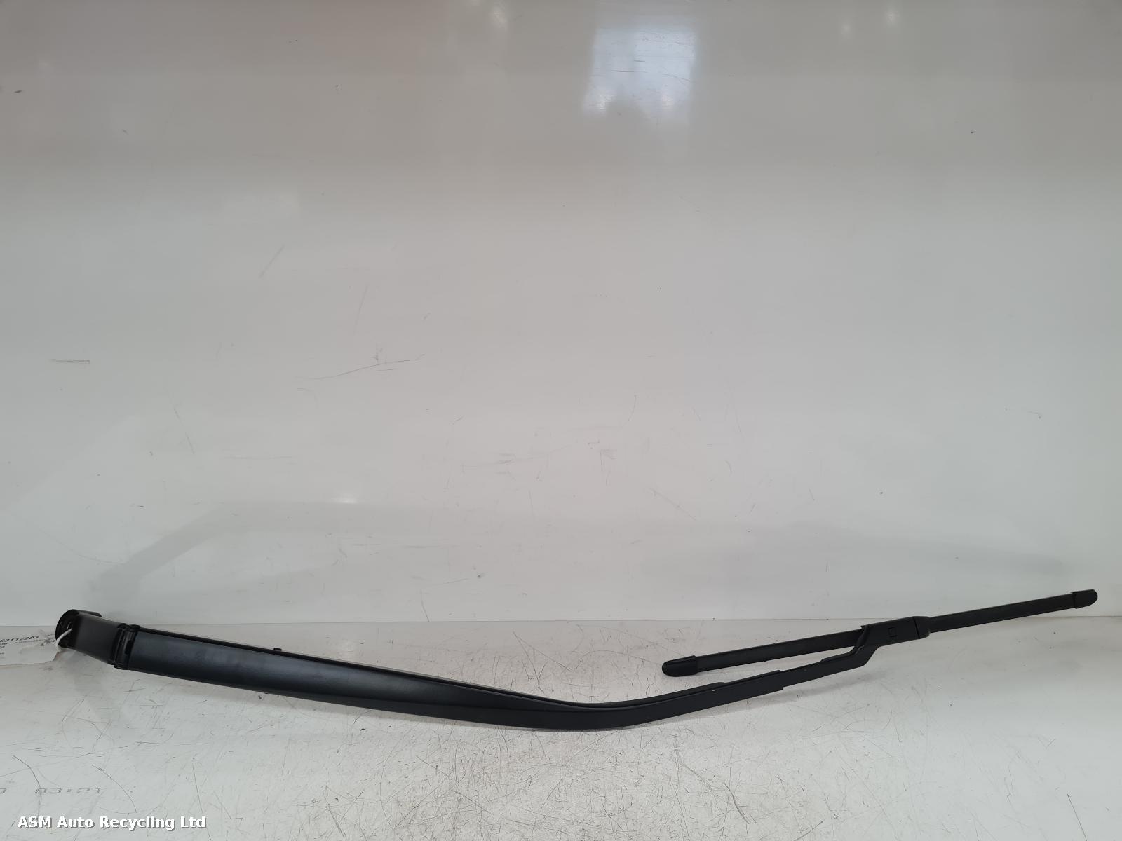 View Auto part Wiper Arm Toyota C-hr 2023