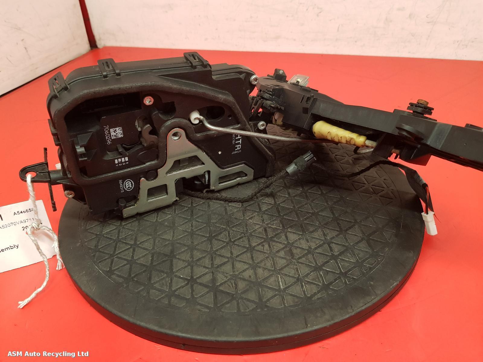 View Auto part Door Lock Assembly Bmw 3 Series 2007