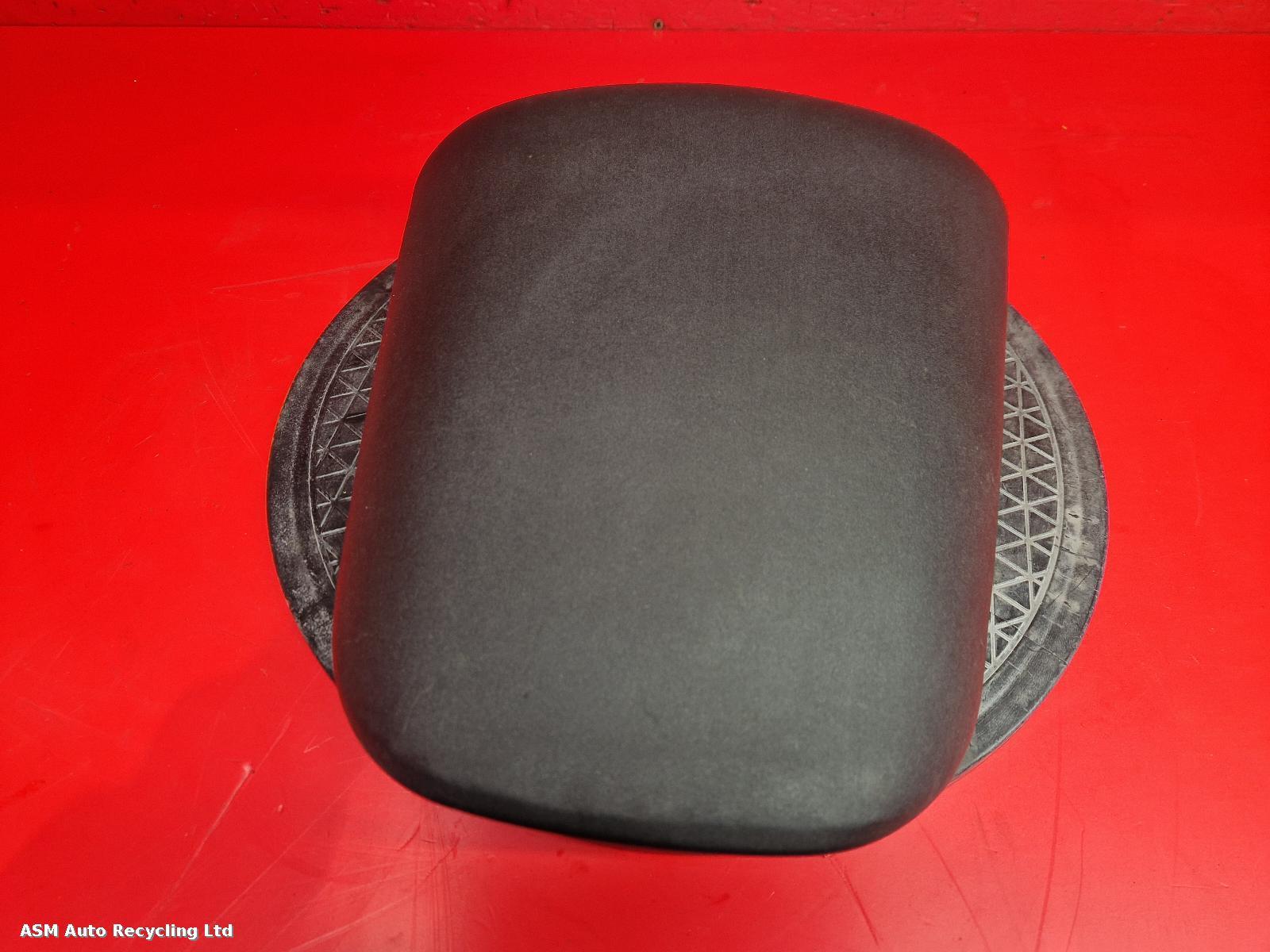 View Auto part 2nd Seat (Rear Seat) Kawasaki Zx 600 2001