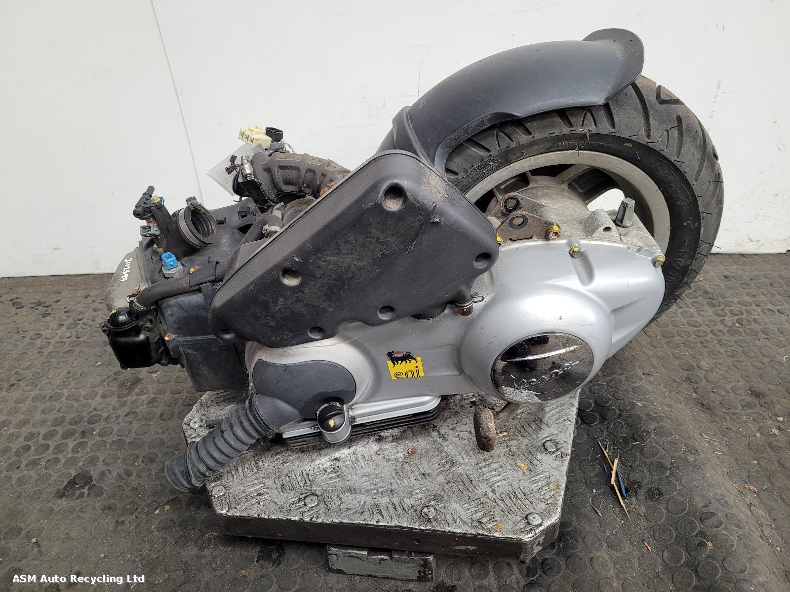 View Auto part Engine Piaggio Lxv 125 2013
