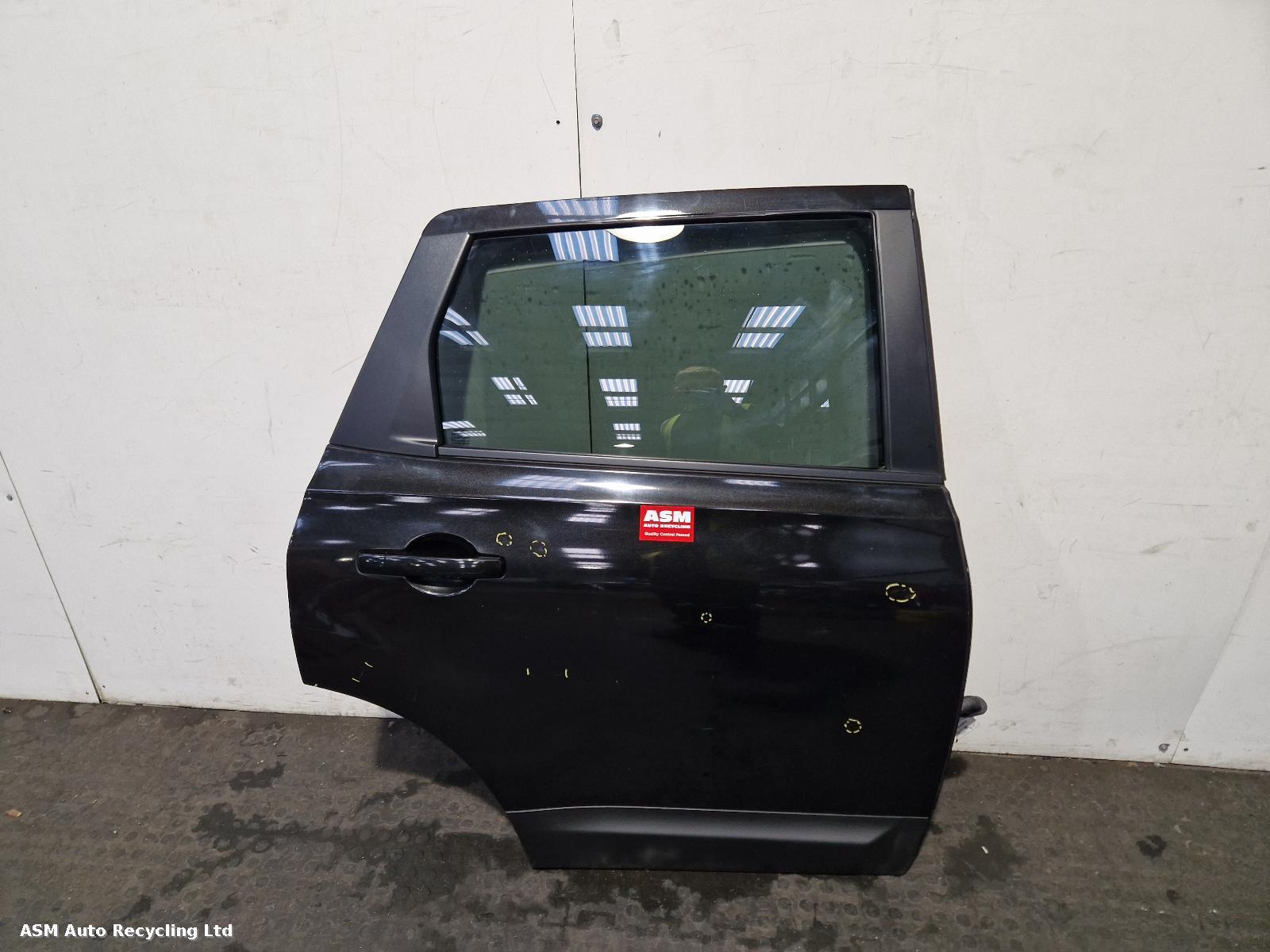 View Auto part R Rear Door Nissan Qashqai 2011