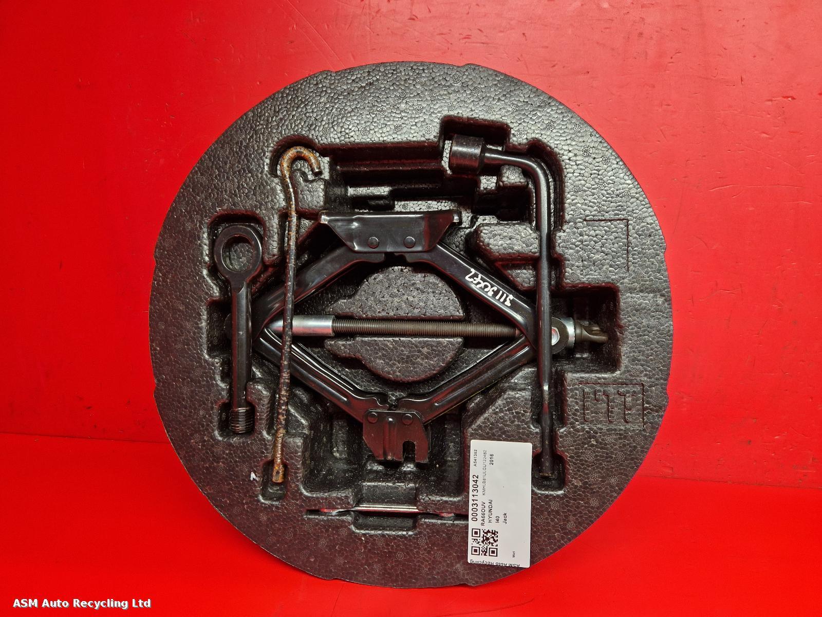 View Auto part Jack Hyundai I40 2016