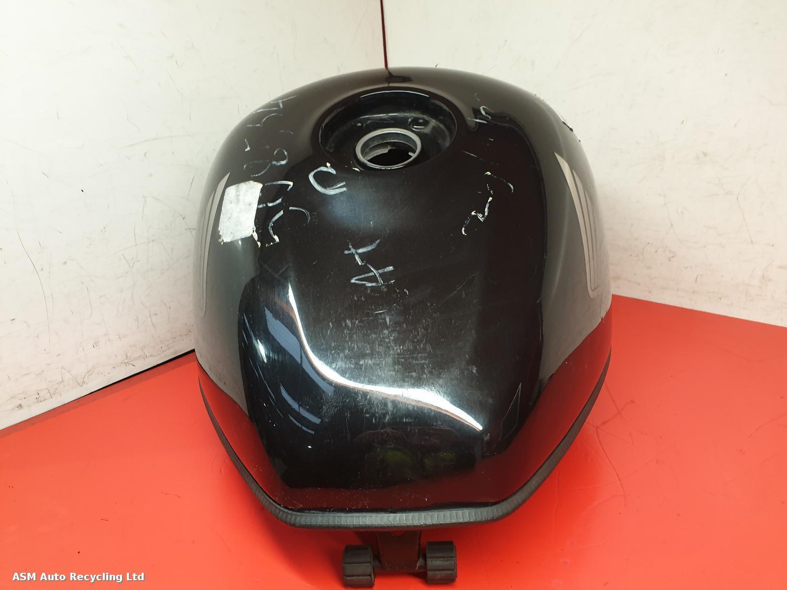View Auto part Fuel Tank Honda Cbr 1100 Xx 1997