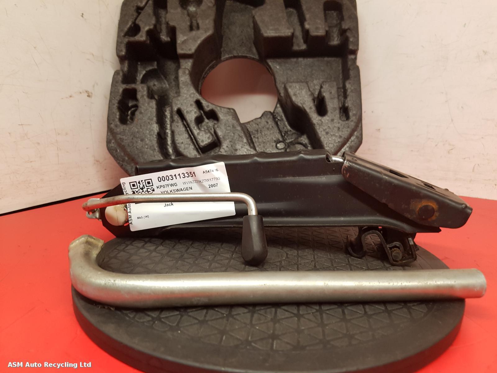 View Auto part Jack Volkswagen Golf 2007