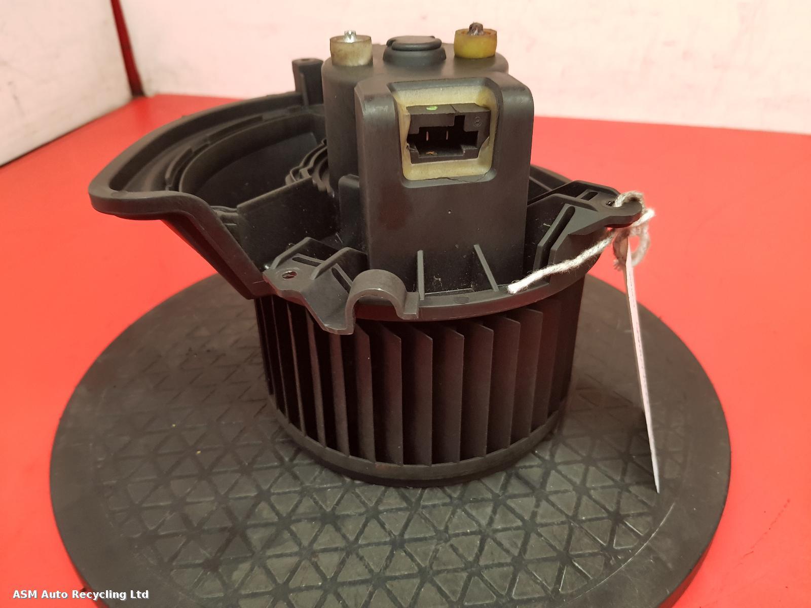 View Auto part Heater Motor/Assembly Fiat Fiorino 2012