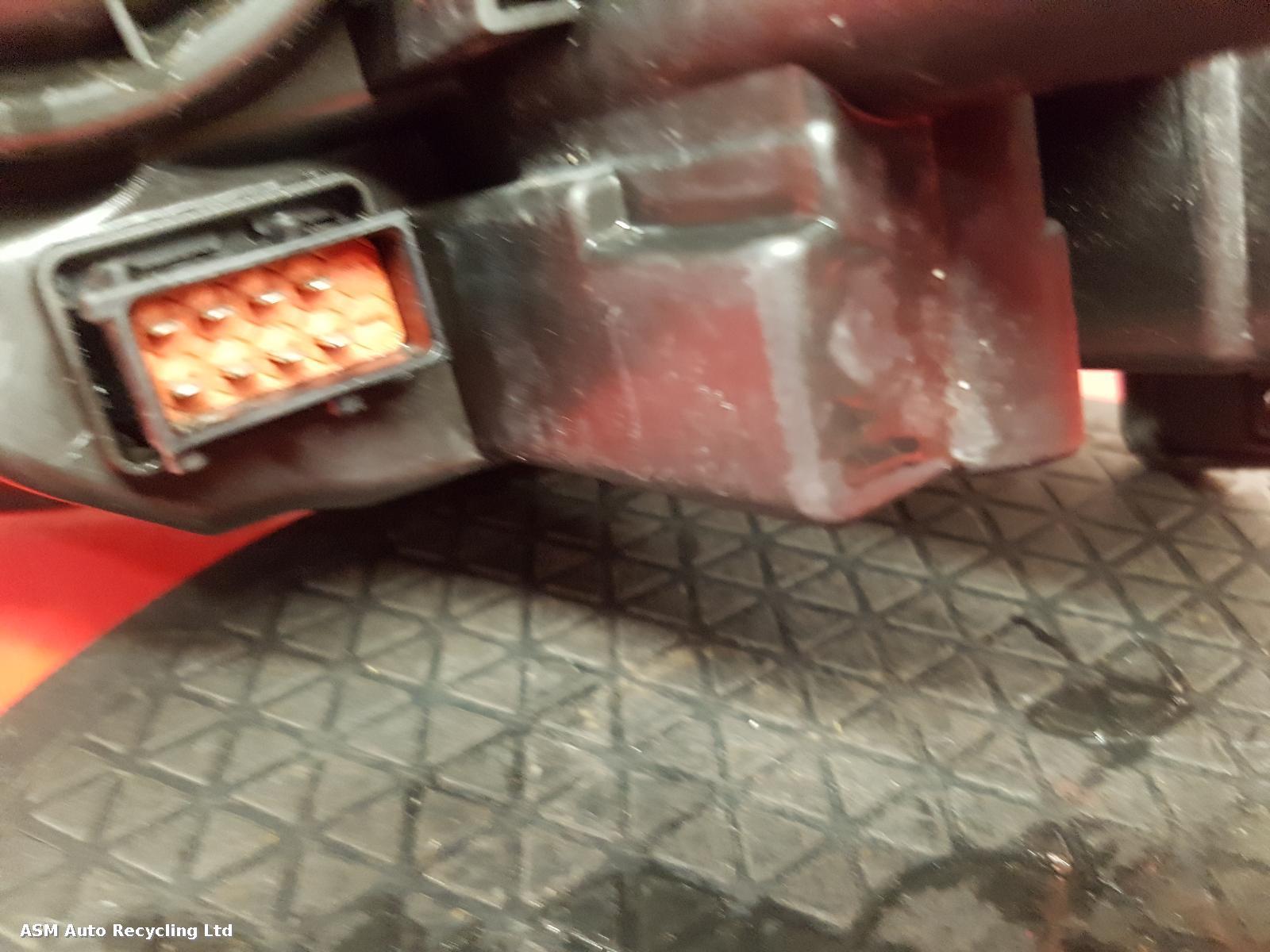 View Auto part R Headlamp Vauxhall Astra 2015