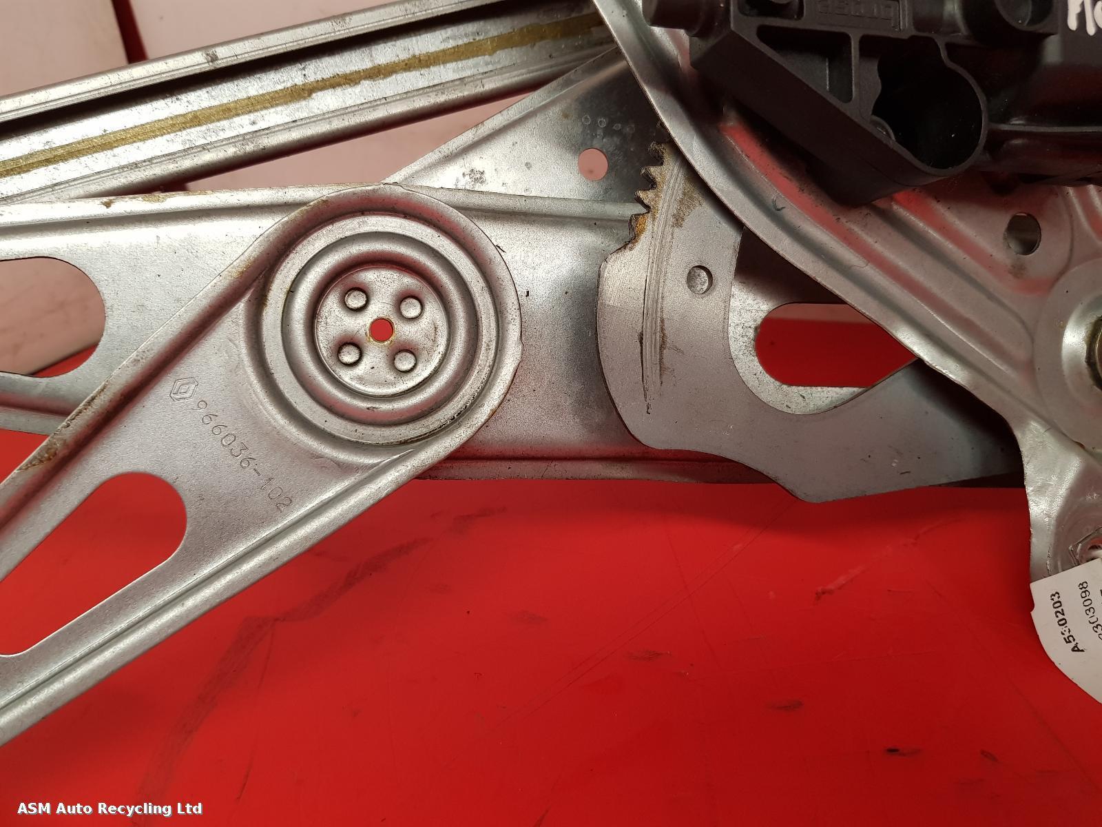 View Auto part RF Window Regulator Renault Megane 2015