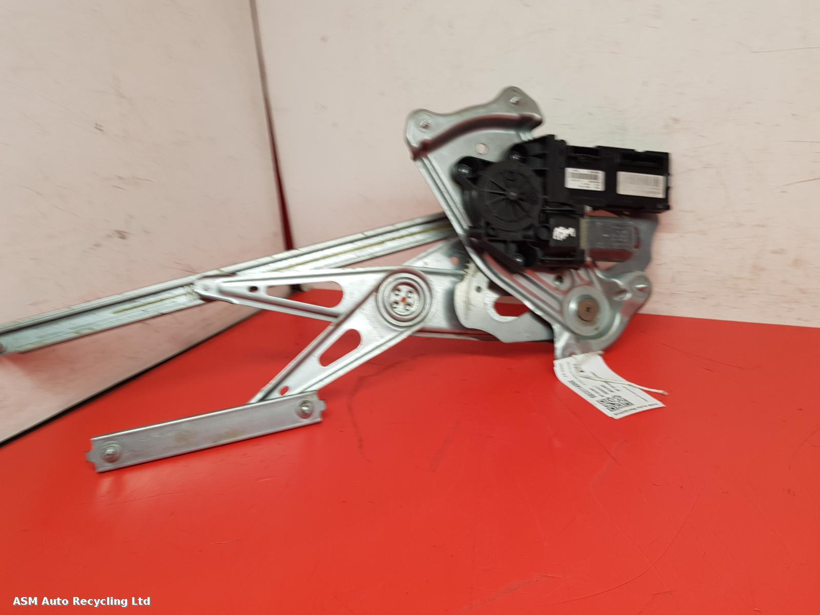 View Auto part RF Window Regulator Renault Megane 2015