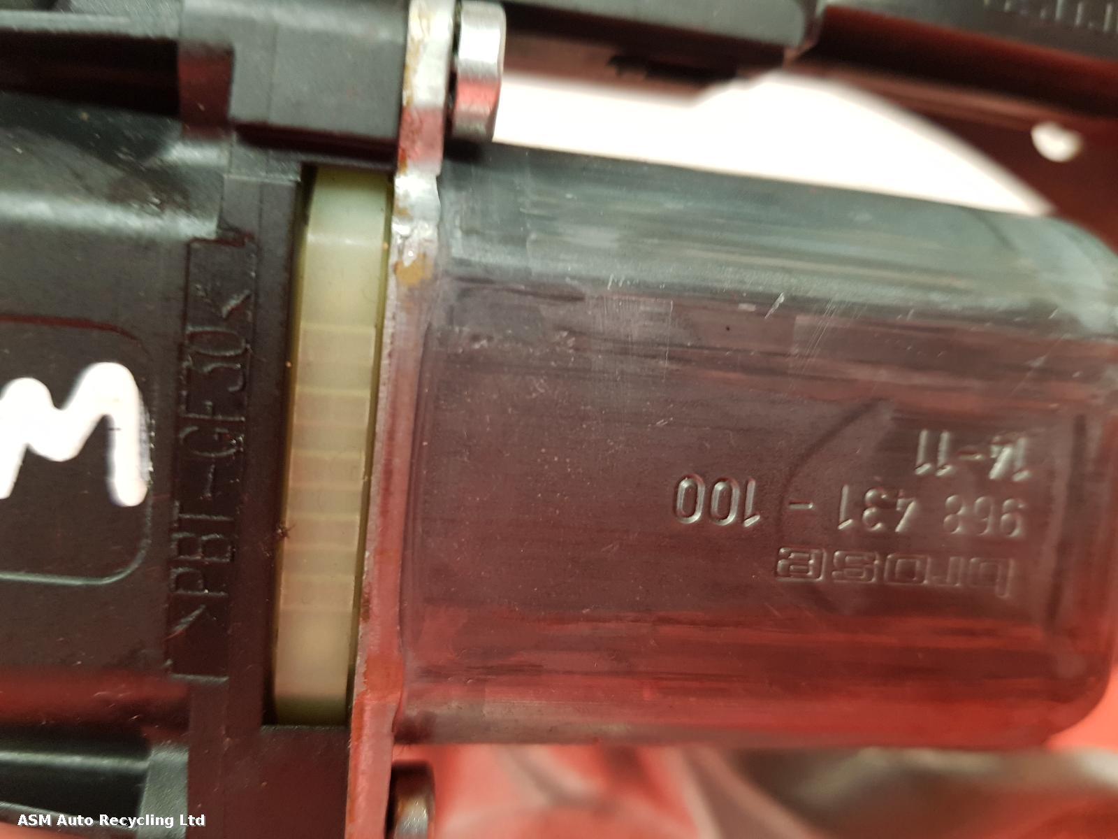 View Auto part RF Window Regulator Renault Megane 2015