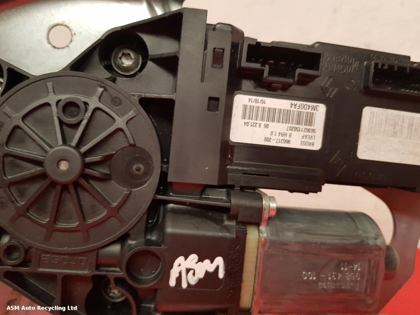 View Auto part RF Window Regulator Renault Megane 2015