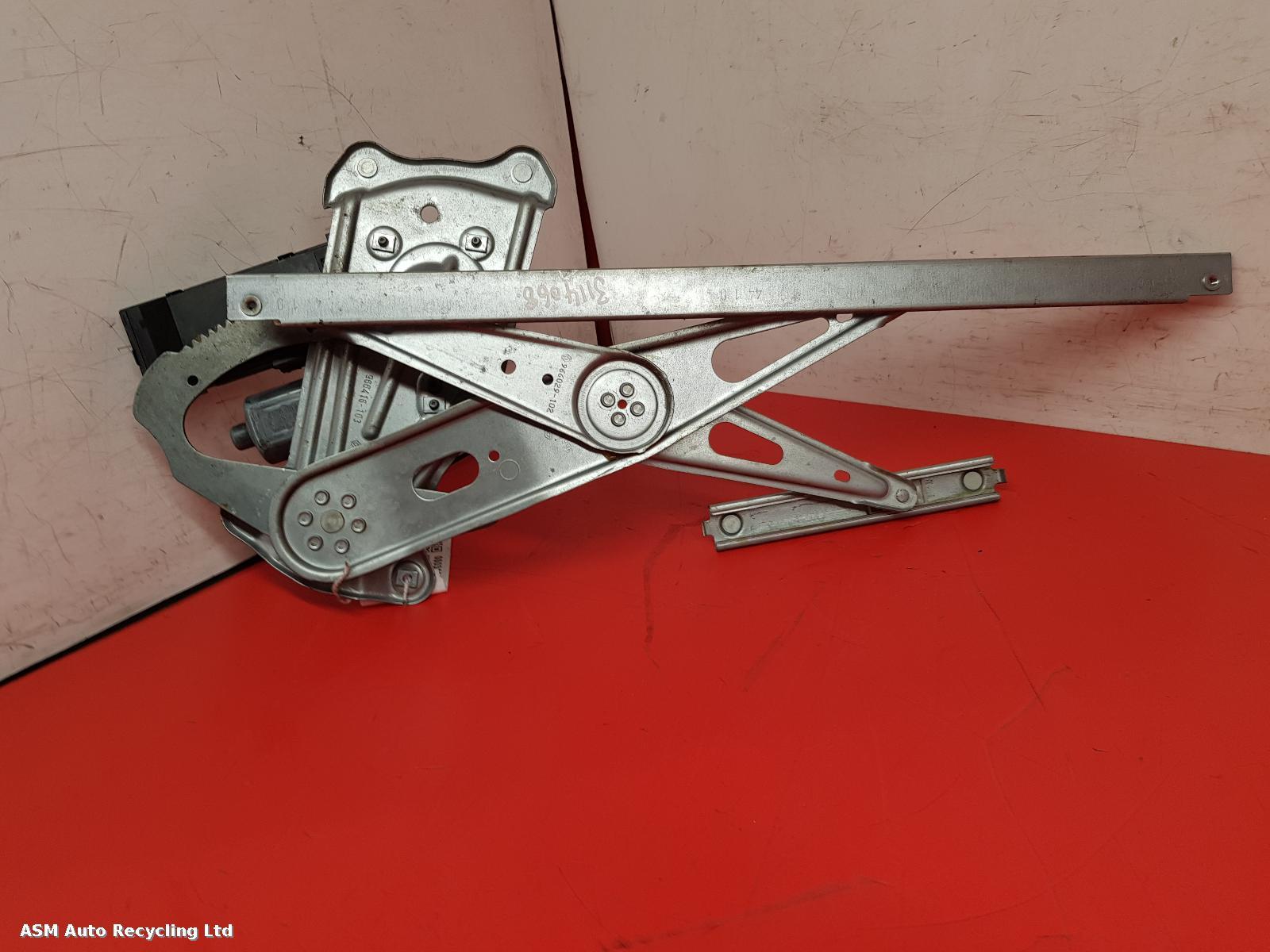 View Auto part RF Window Regulator Renault Megane 2015