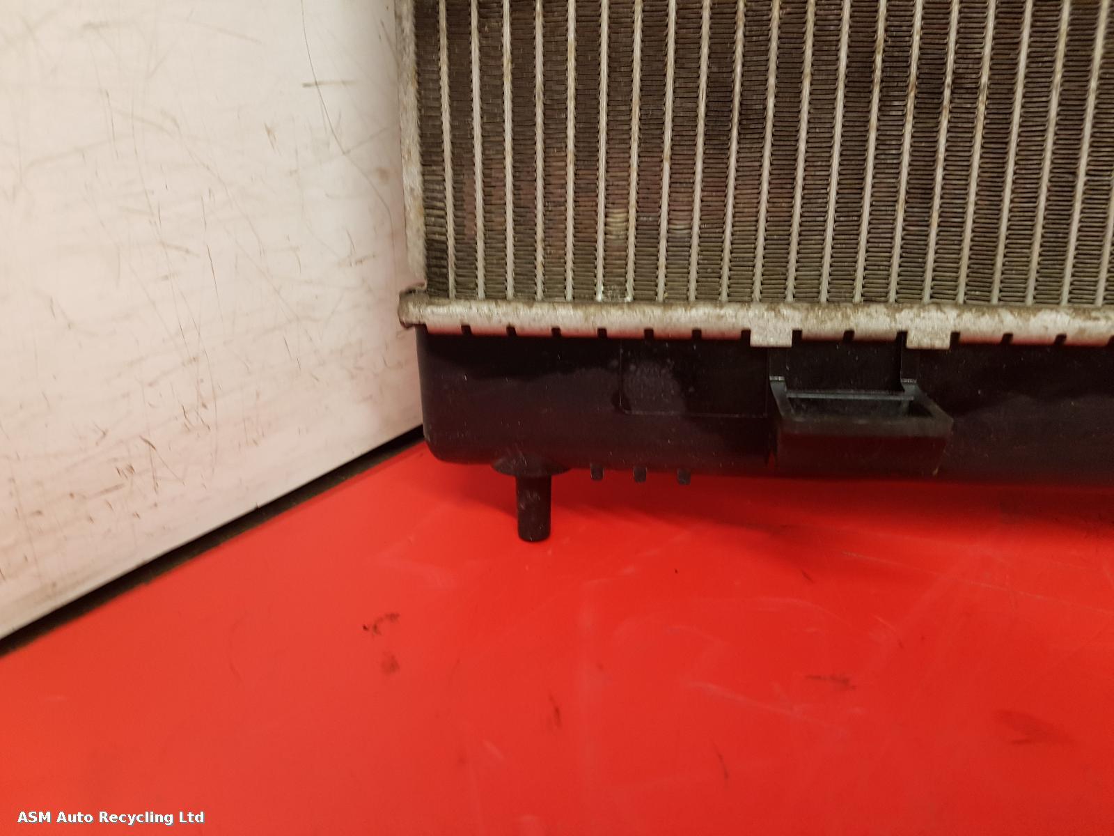 View Auto part Radiator Nissan Juke 2013