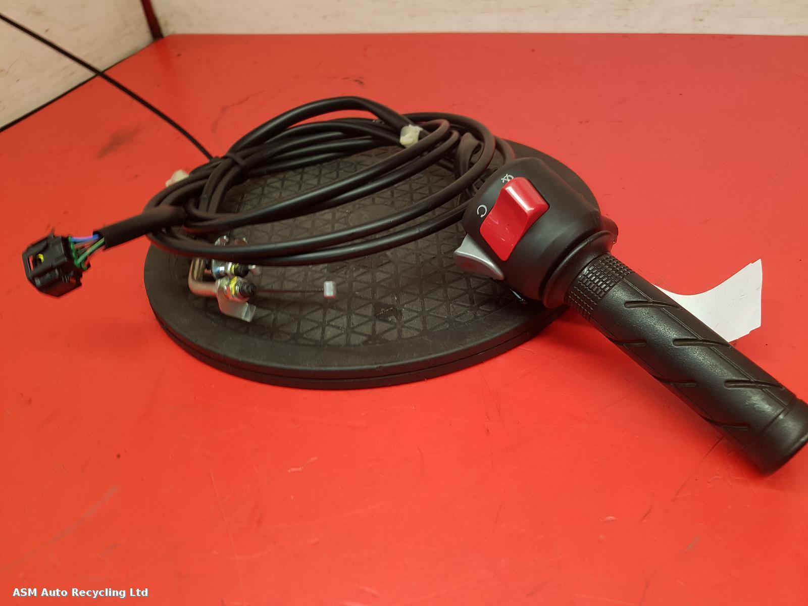 View Auto part RH Switch Gear Honda Nss 350 2023
