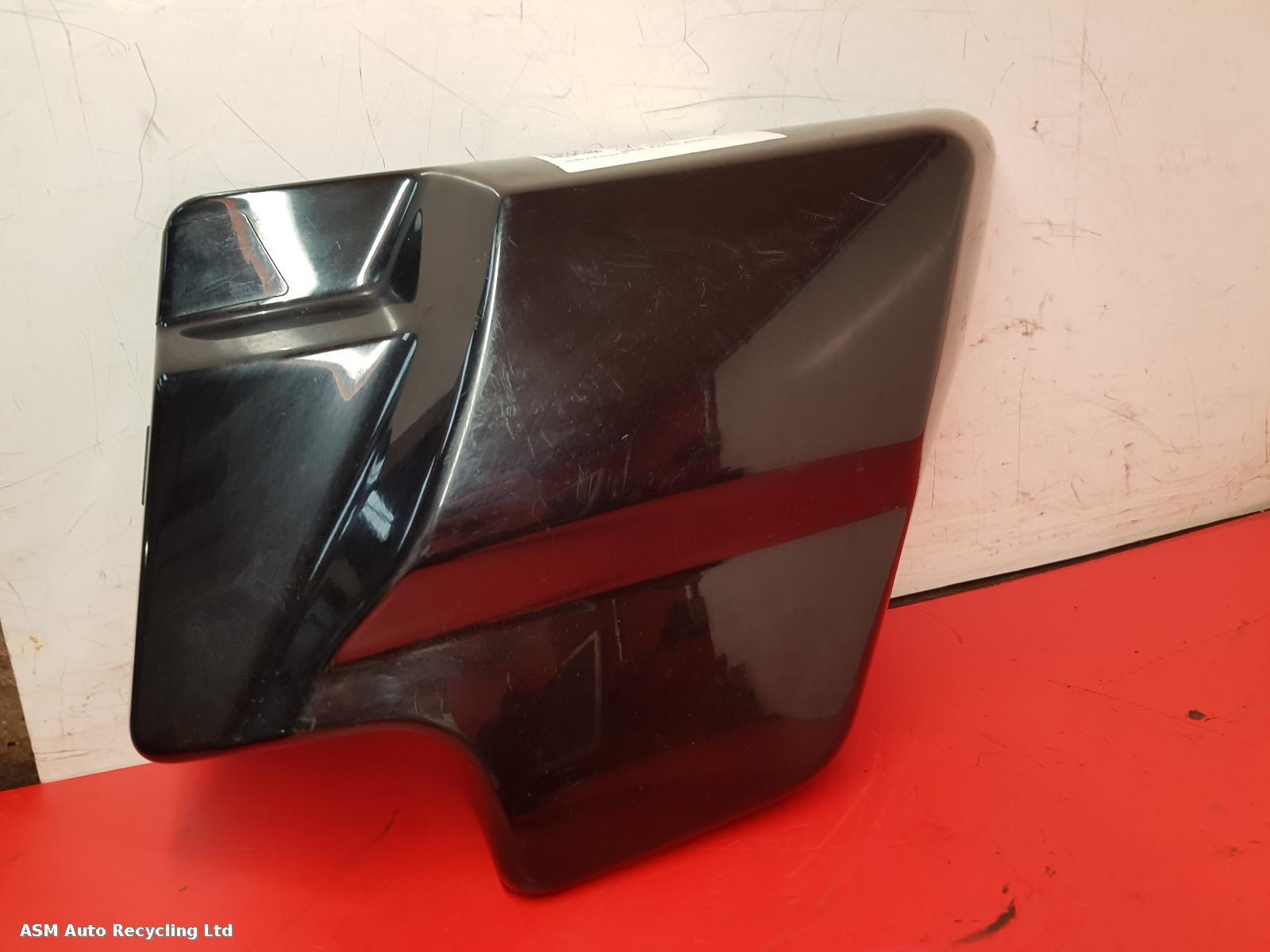 View Auto part Side Panel Right Harley Davidson Road King 2009