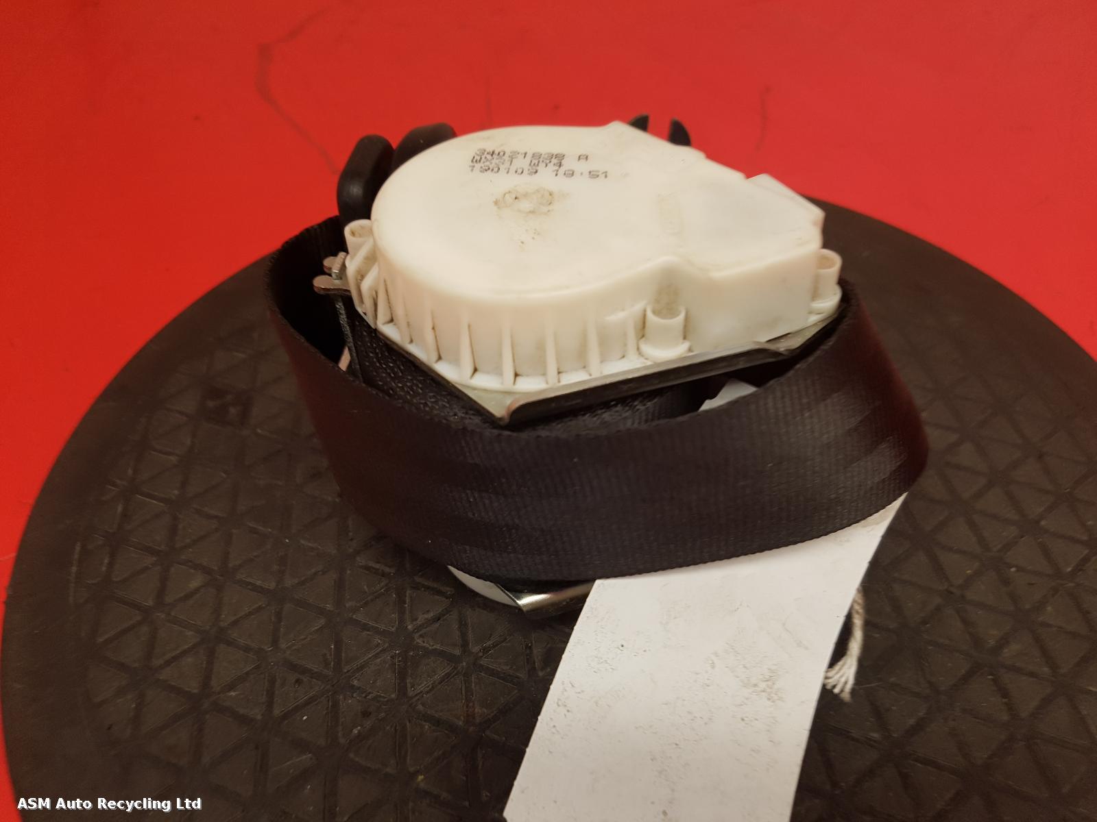 View Auto part Seat Belt Ford Fiesta 2009