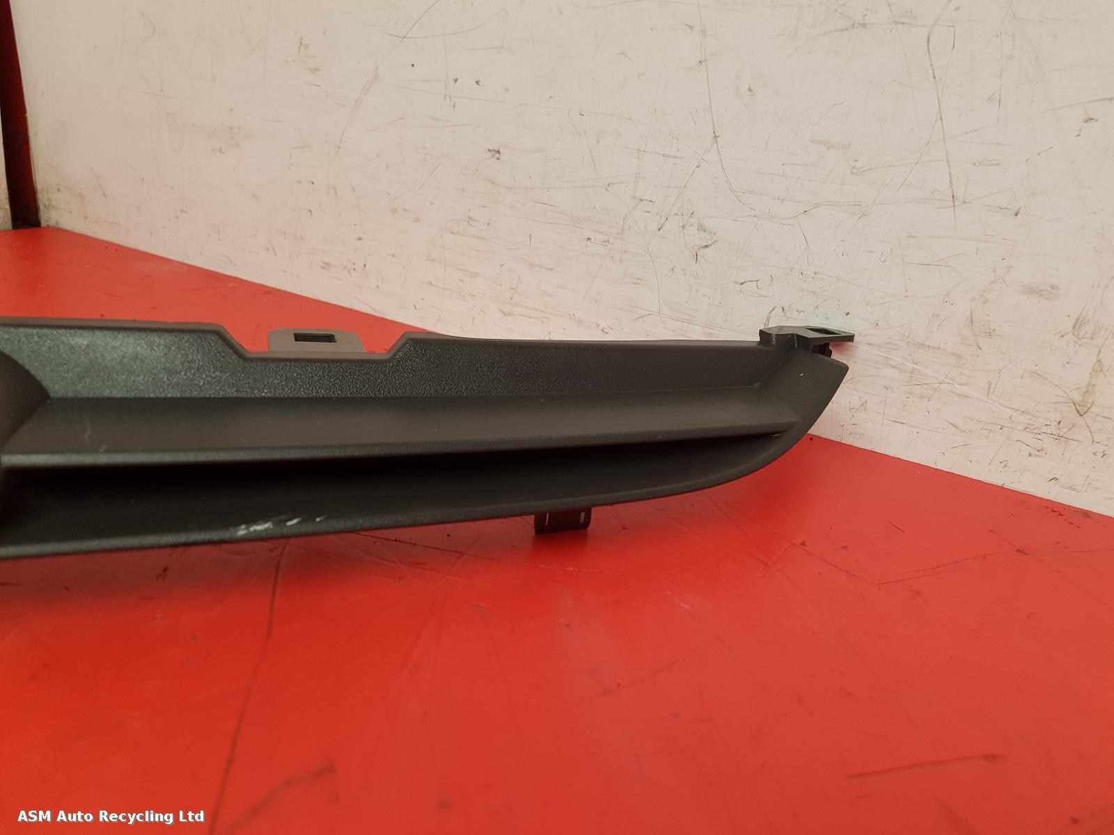 View Auto part Grille Ford Fiesta 2009