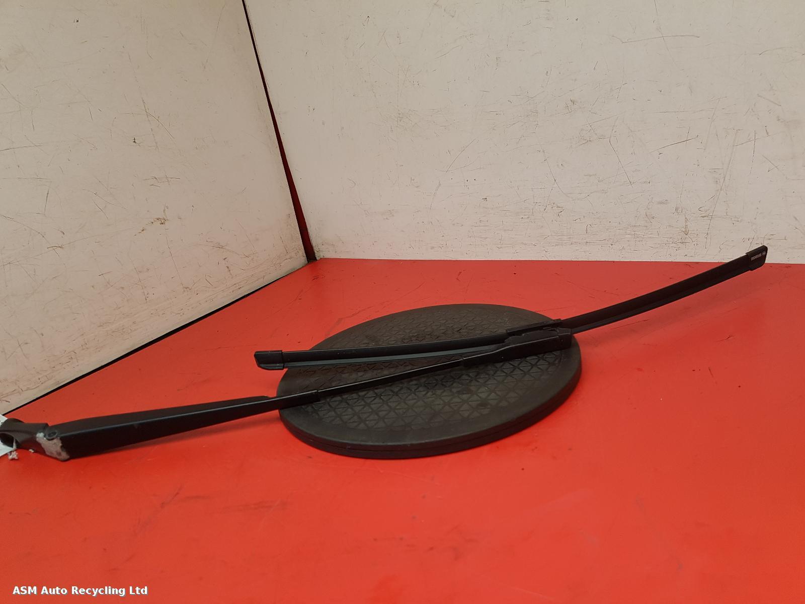 View Auto part Wiper Arm Vauxhall Zafira 2012