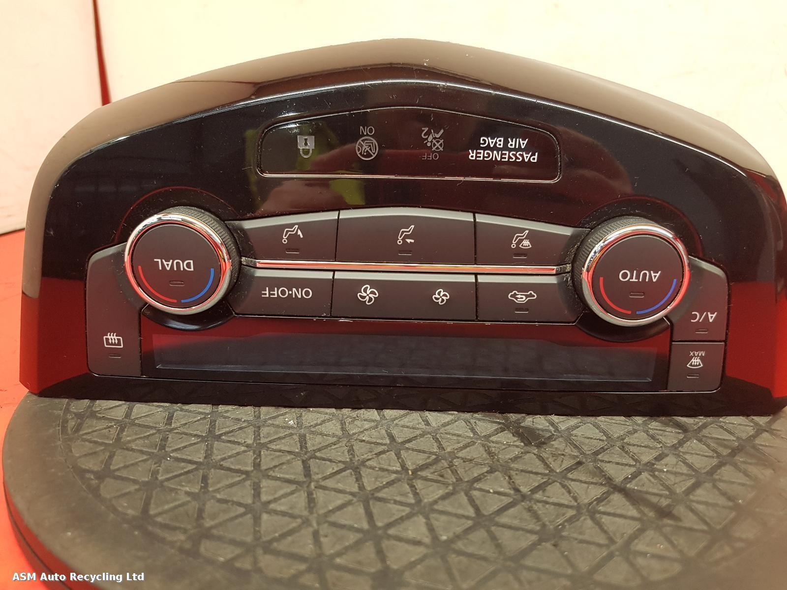 View Auto part Heater/AC Controller Nissan Qashqai 2018