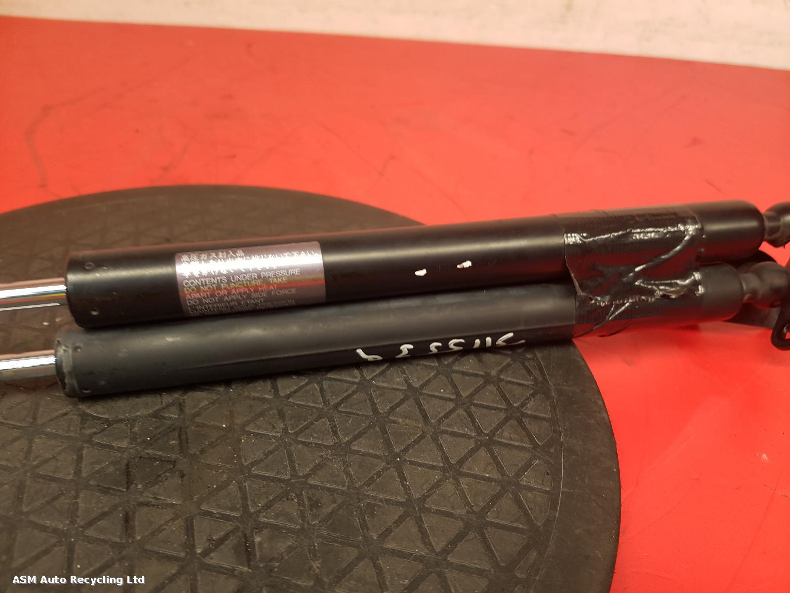 View Auto part Hatch Strut/Shock Honda Jazz 2009
