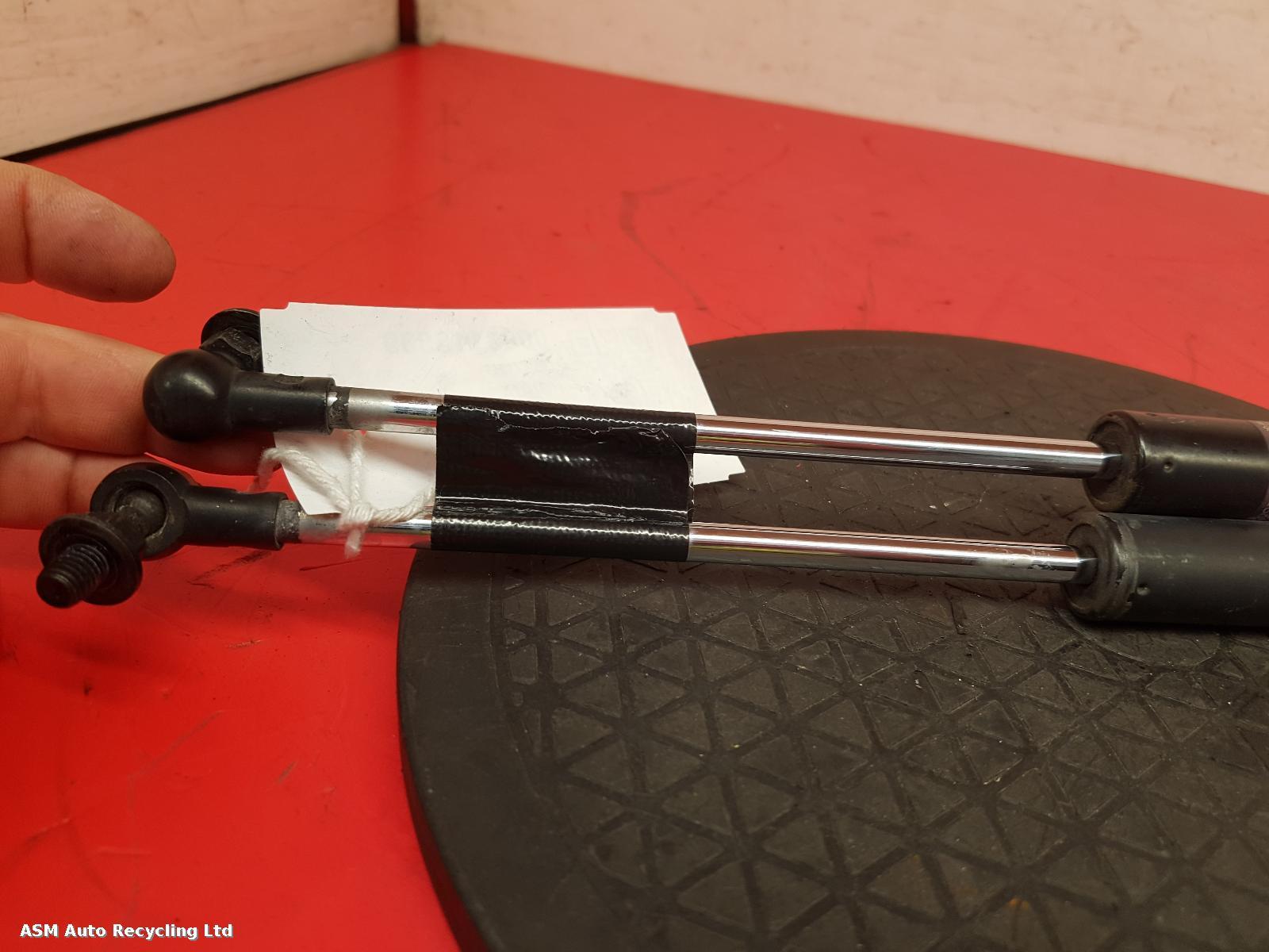 View Auto part Hatch Strut/Shock Honda Jazz 2009
