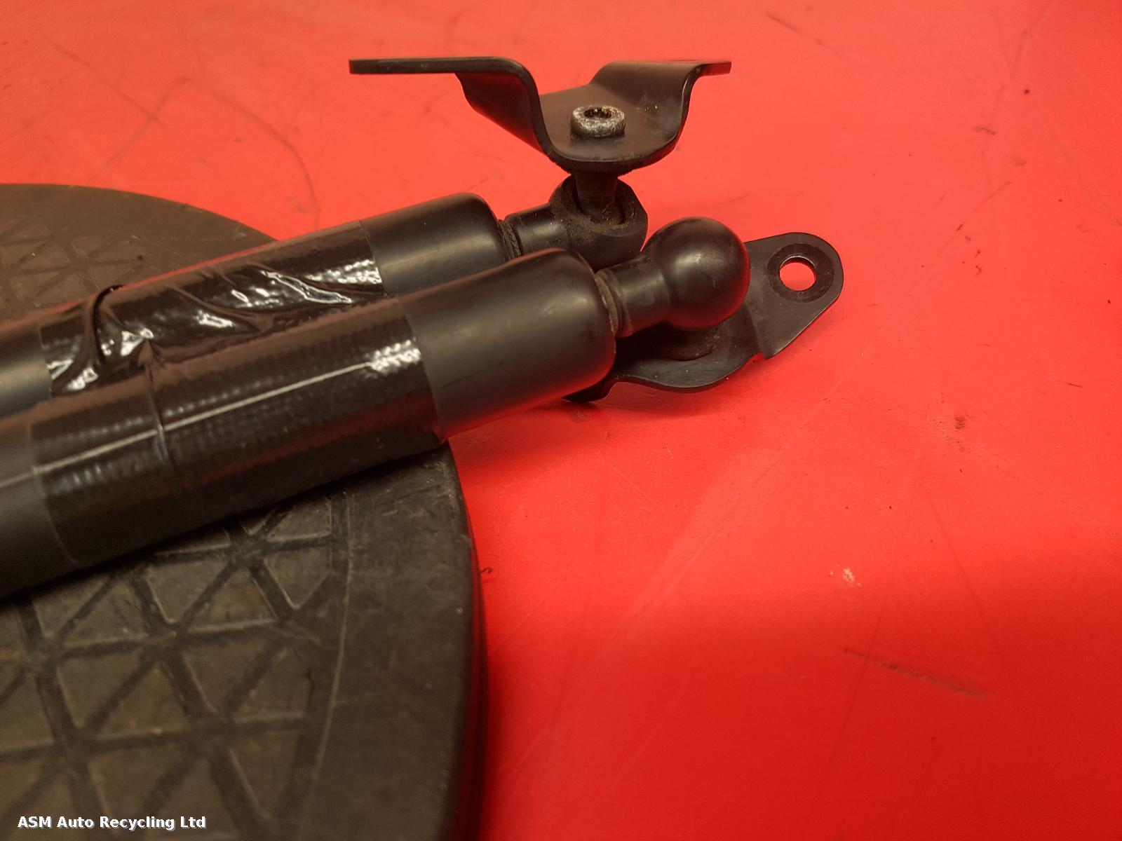 View Auto part Hatch Strut/Shock Honda Jazz 2009