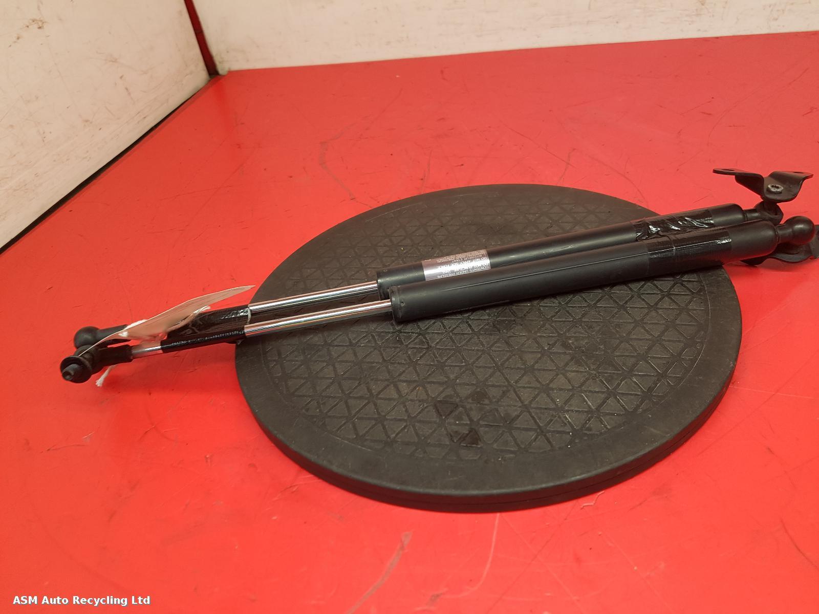 View Auto part Hatch Strut/Shock Honda Jazz 2009