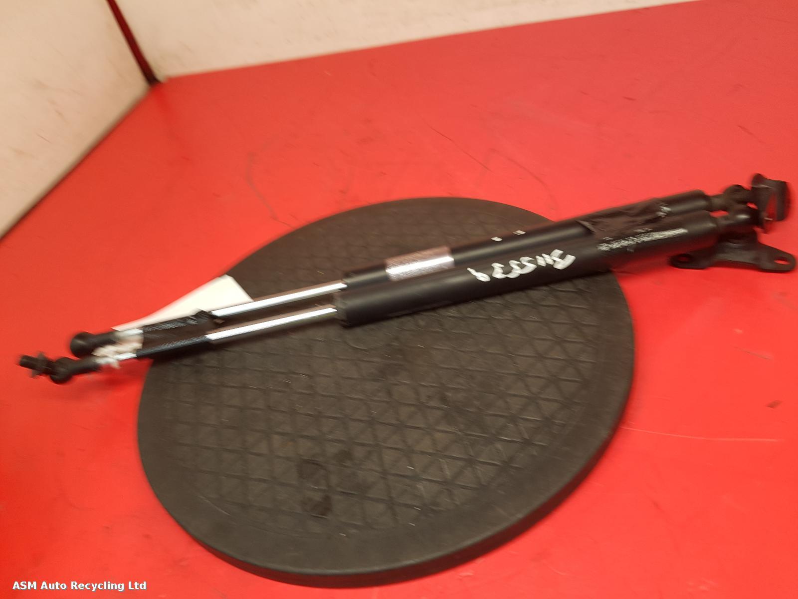 View Auto part Hatch Strut/Shock Honda Jazz 2009