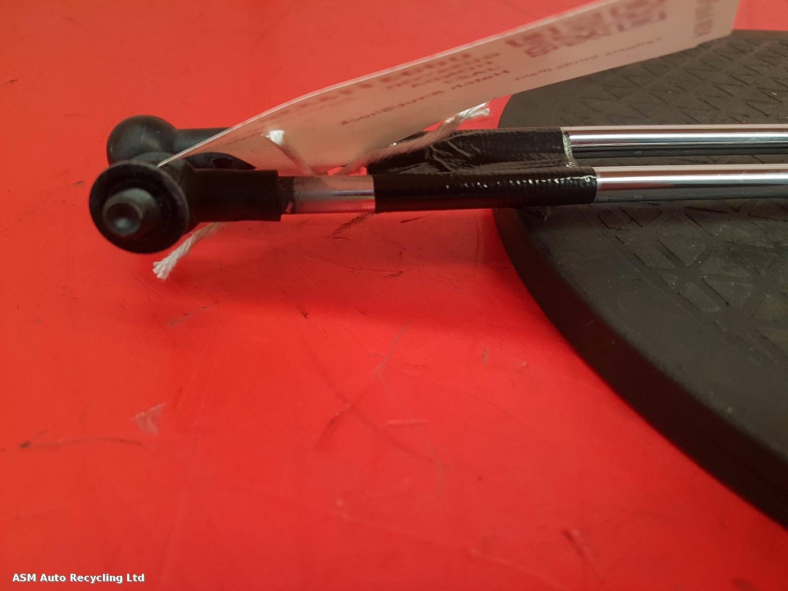View Auto part Hatch Strut/Shock Honda Jazz 2009