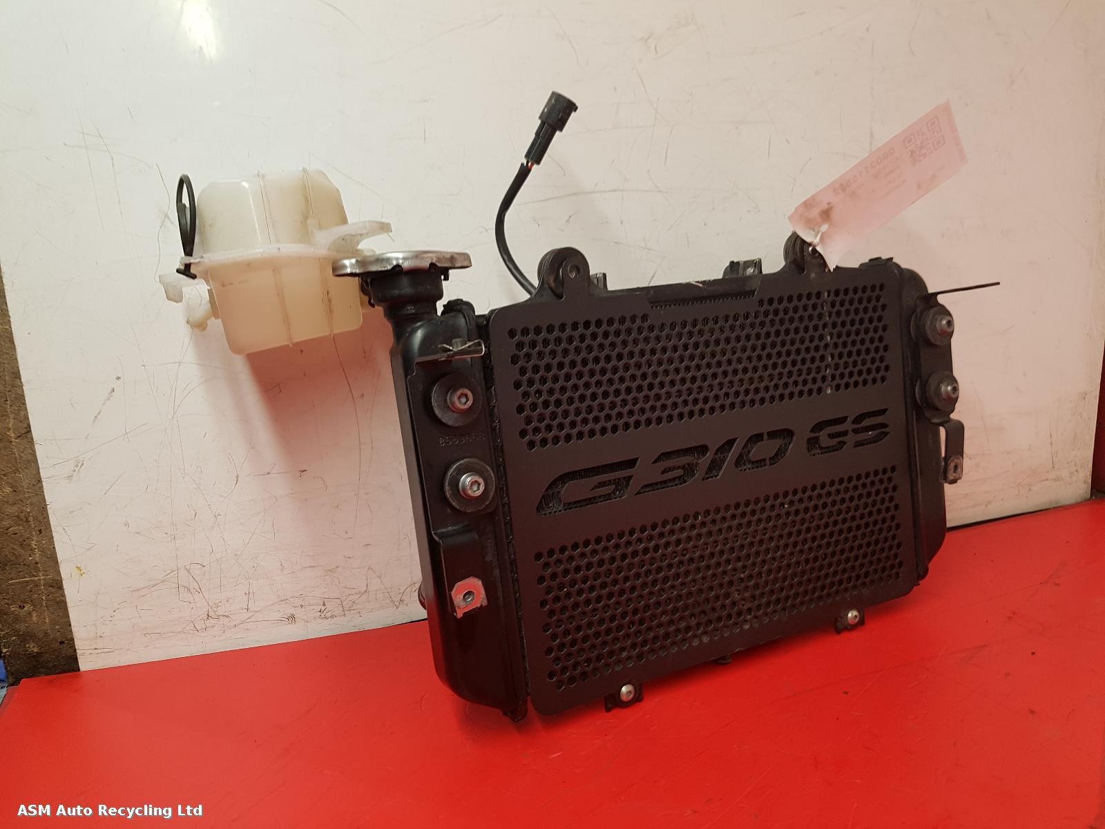View Auto part Radiator Bmw G 310 2021