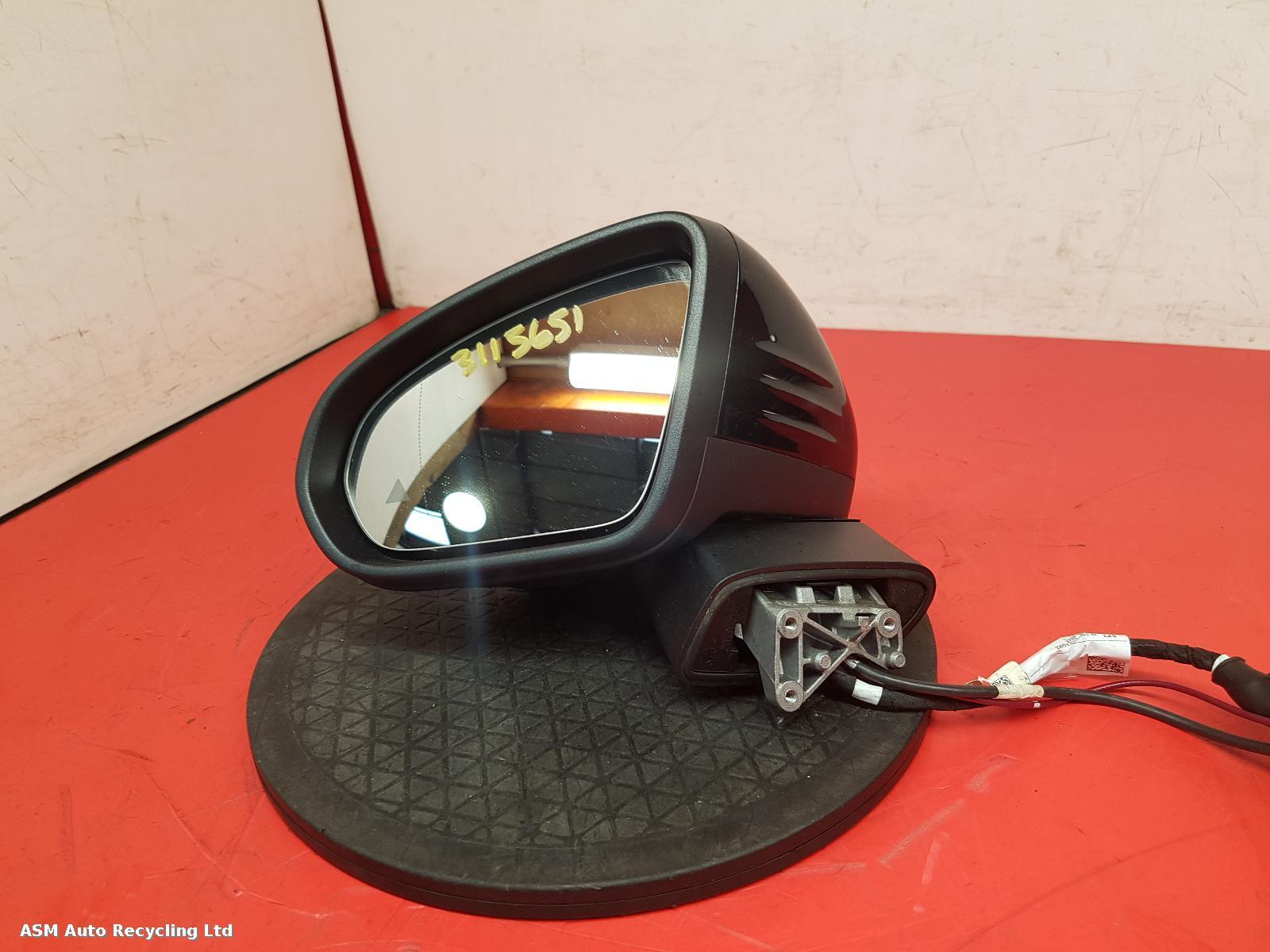 View Auto part L Door Mirror Mercedes Cla 2024