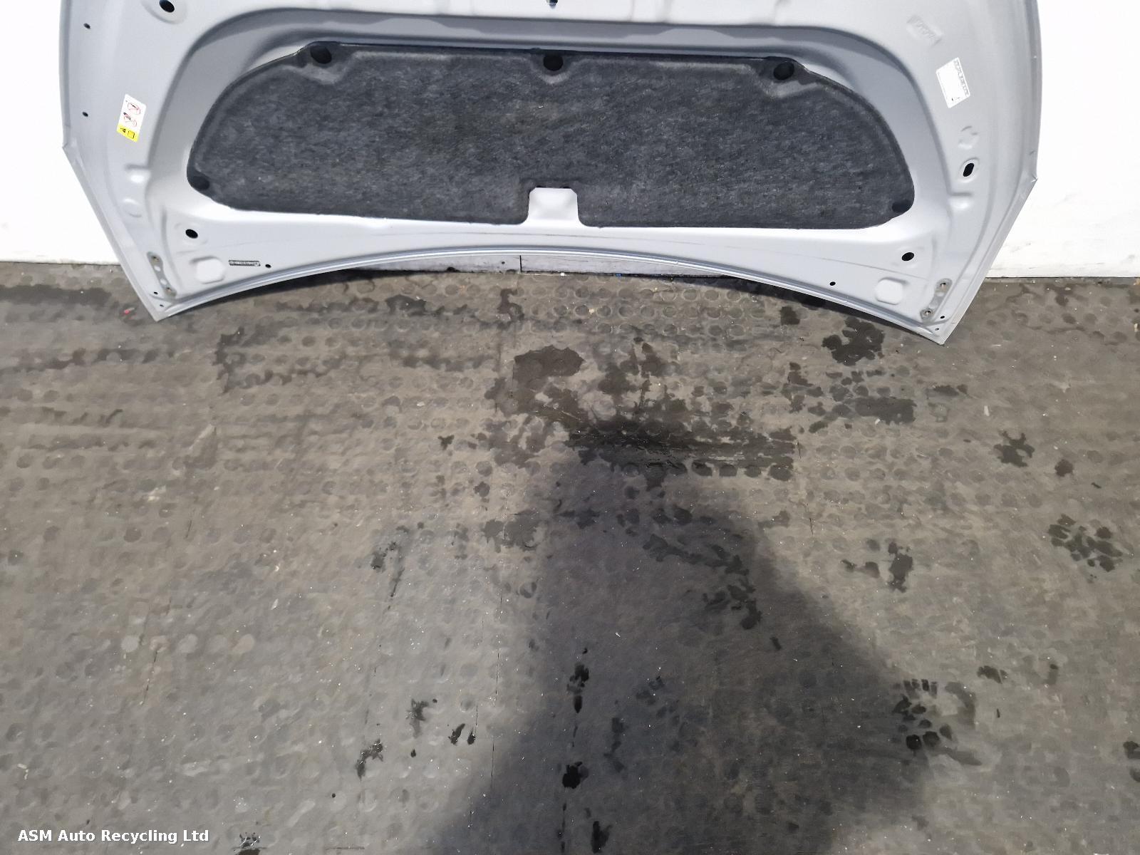 View Auto part Bonnet Toyota Yaris 2019