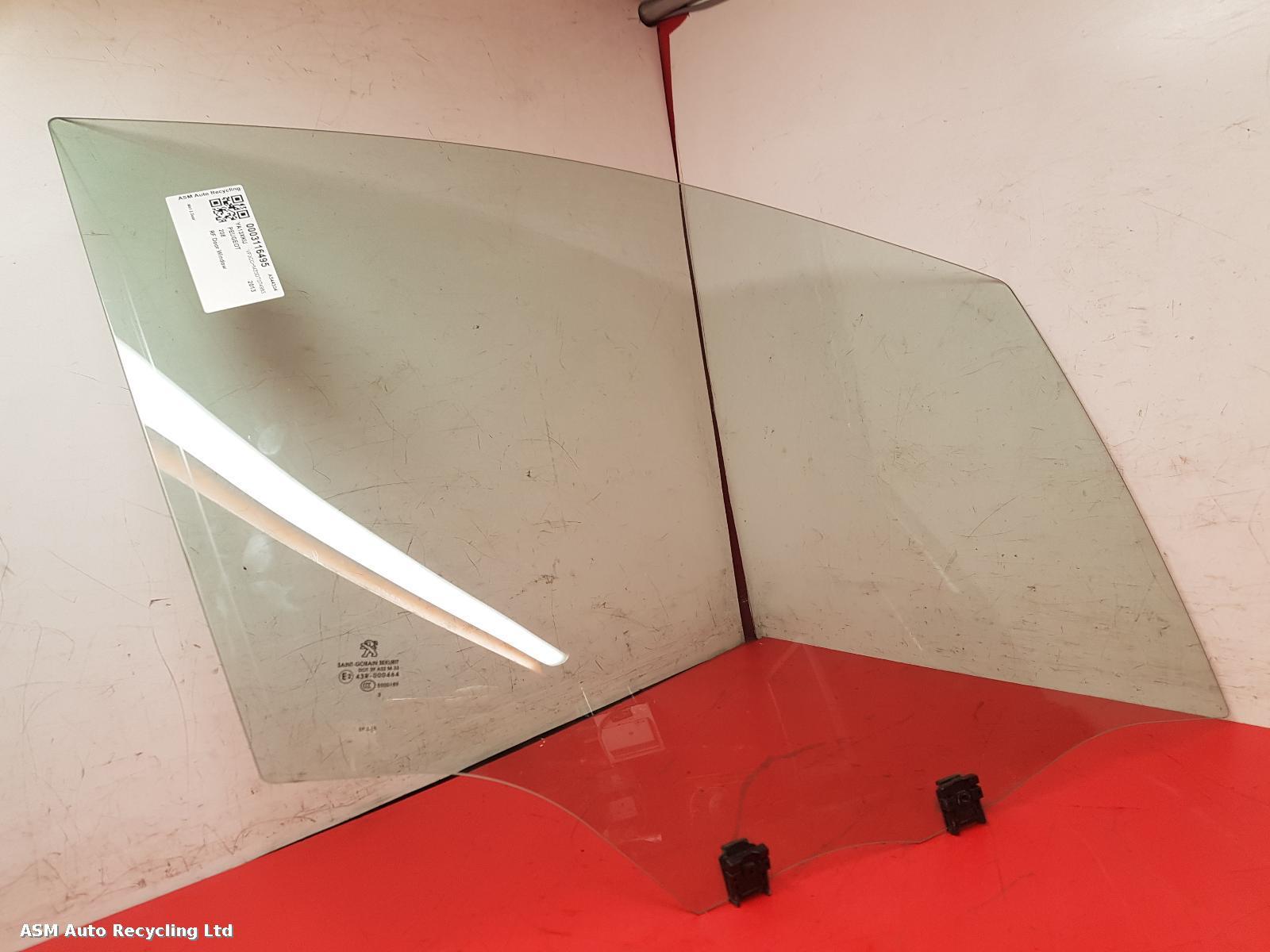View Auto part RF Door Window Peugeot 208 2013