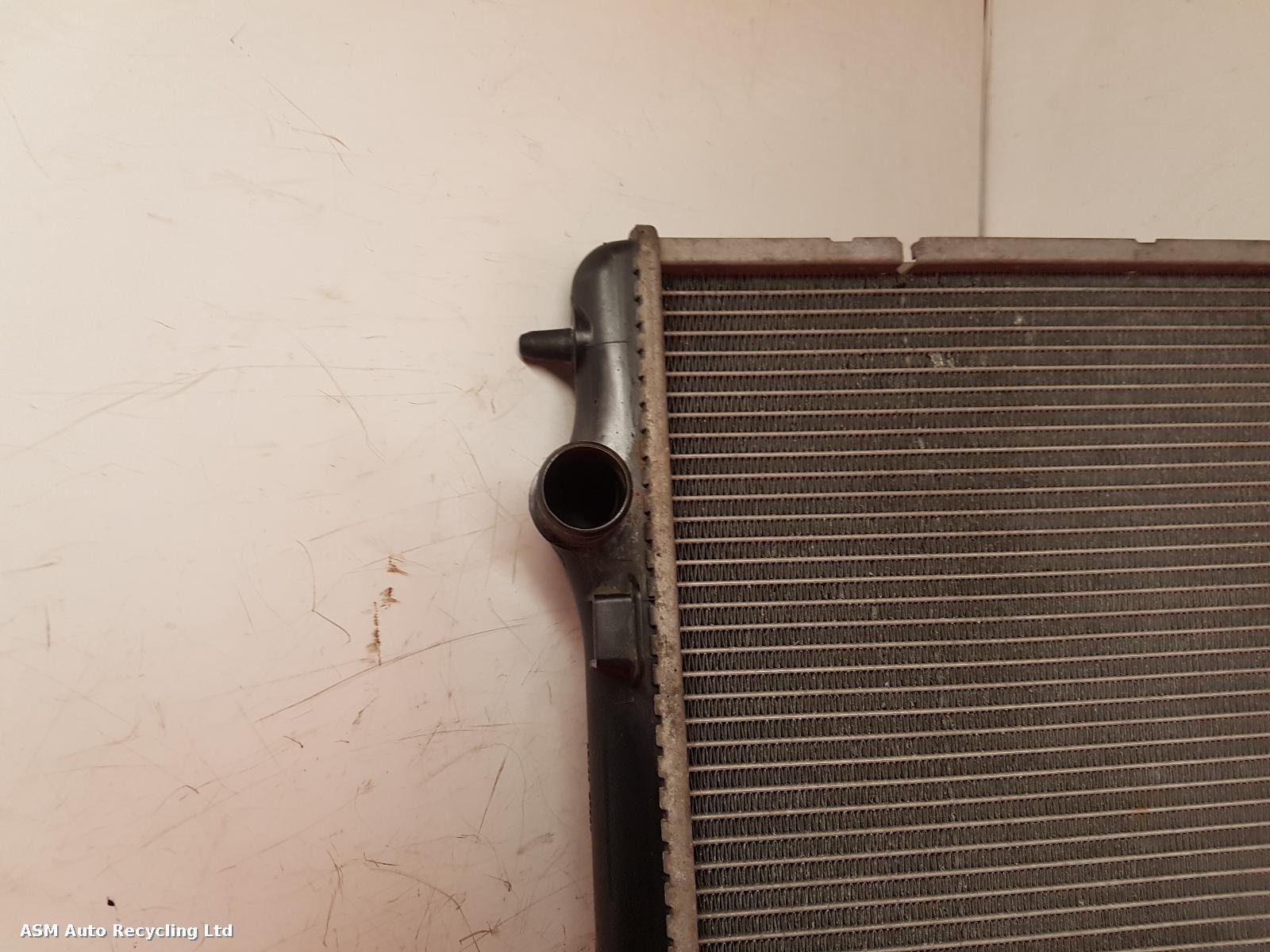 View Auto part Radiator Peugeot 207 2011