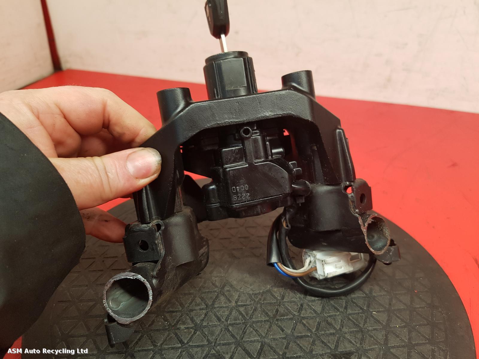 View Auto part Comp.Lock Set + Keys Kawasaki Er 650 Hkf 2019