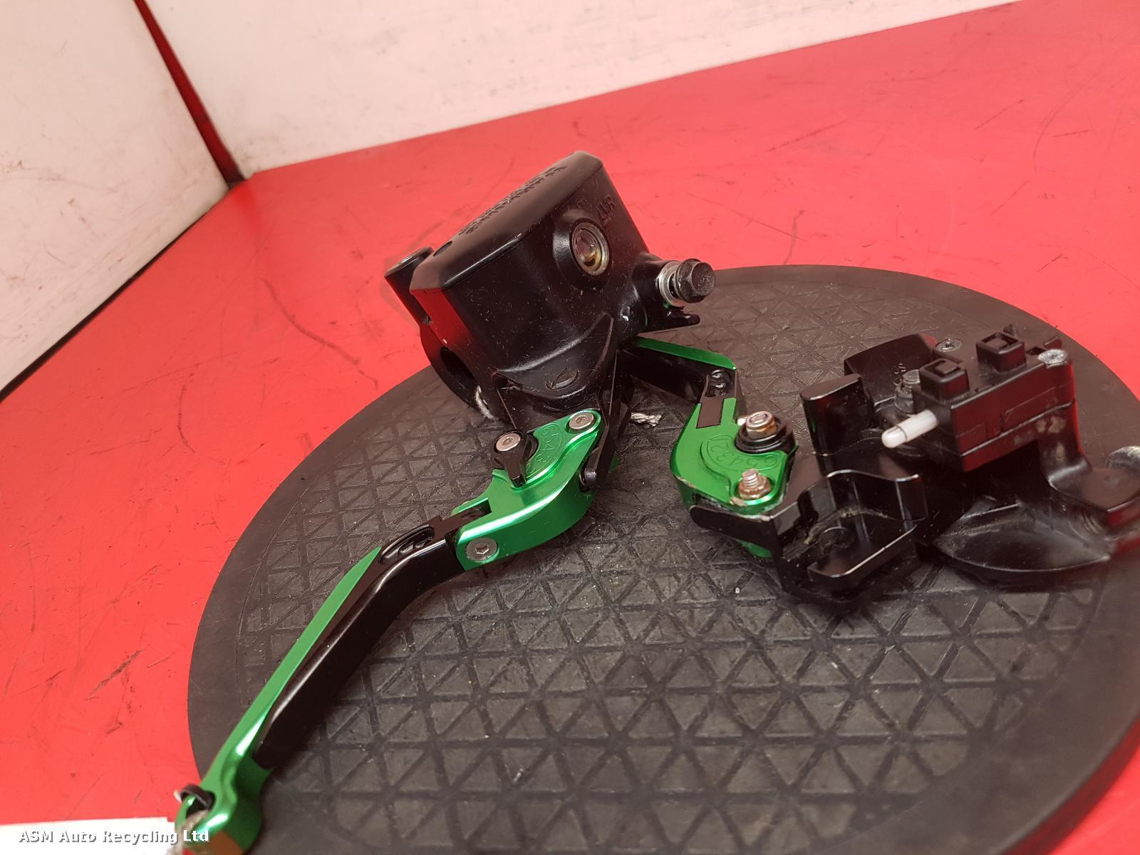 View Auto part Master Cylinder Kawasaki Er 650 Hkf 2019