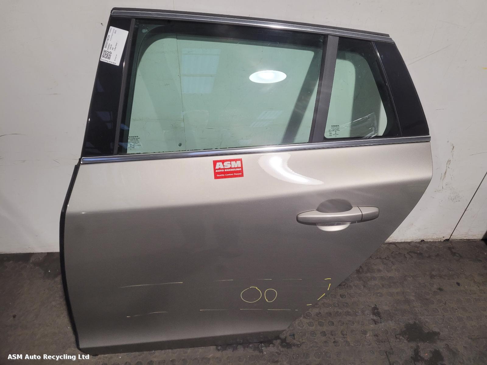 View Auto part L Rear Door Volvo V60 2014
