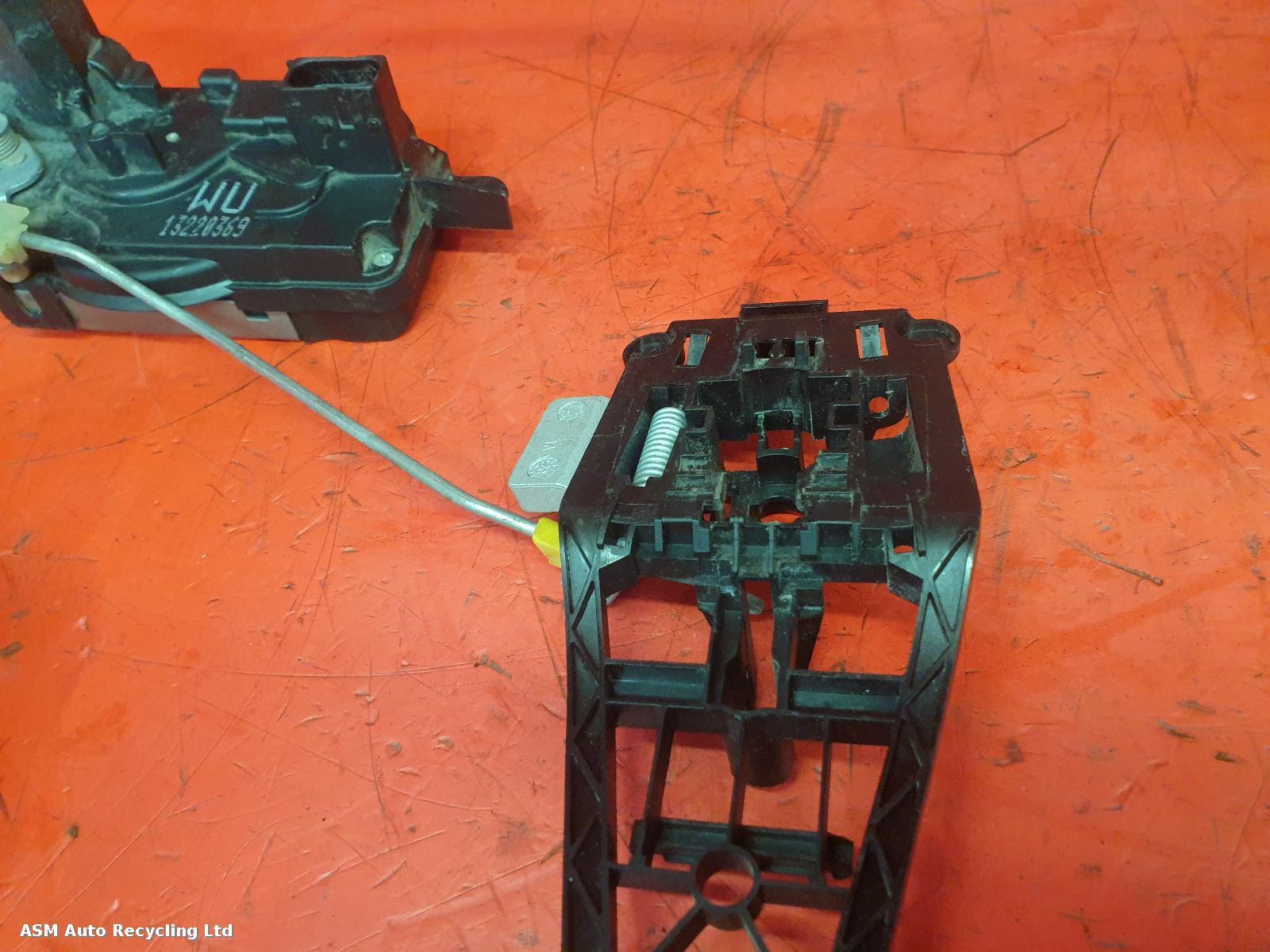 View Auto part Door Lock Assembly Vauxhall Astra 2009