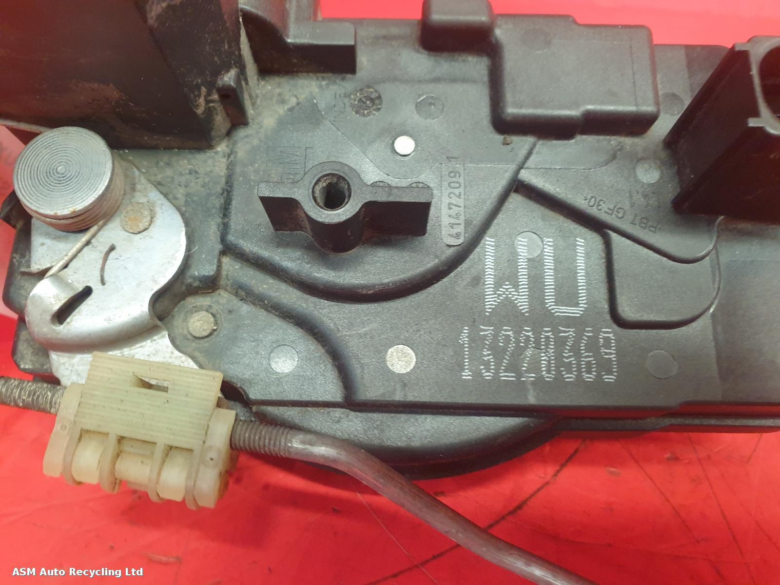 View Auto part Door Lock Assembly Vauxhall Astra 2009
