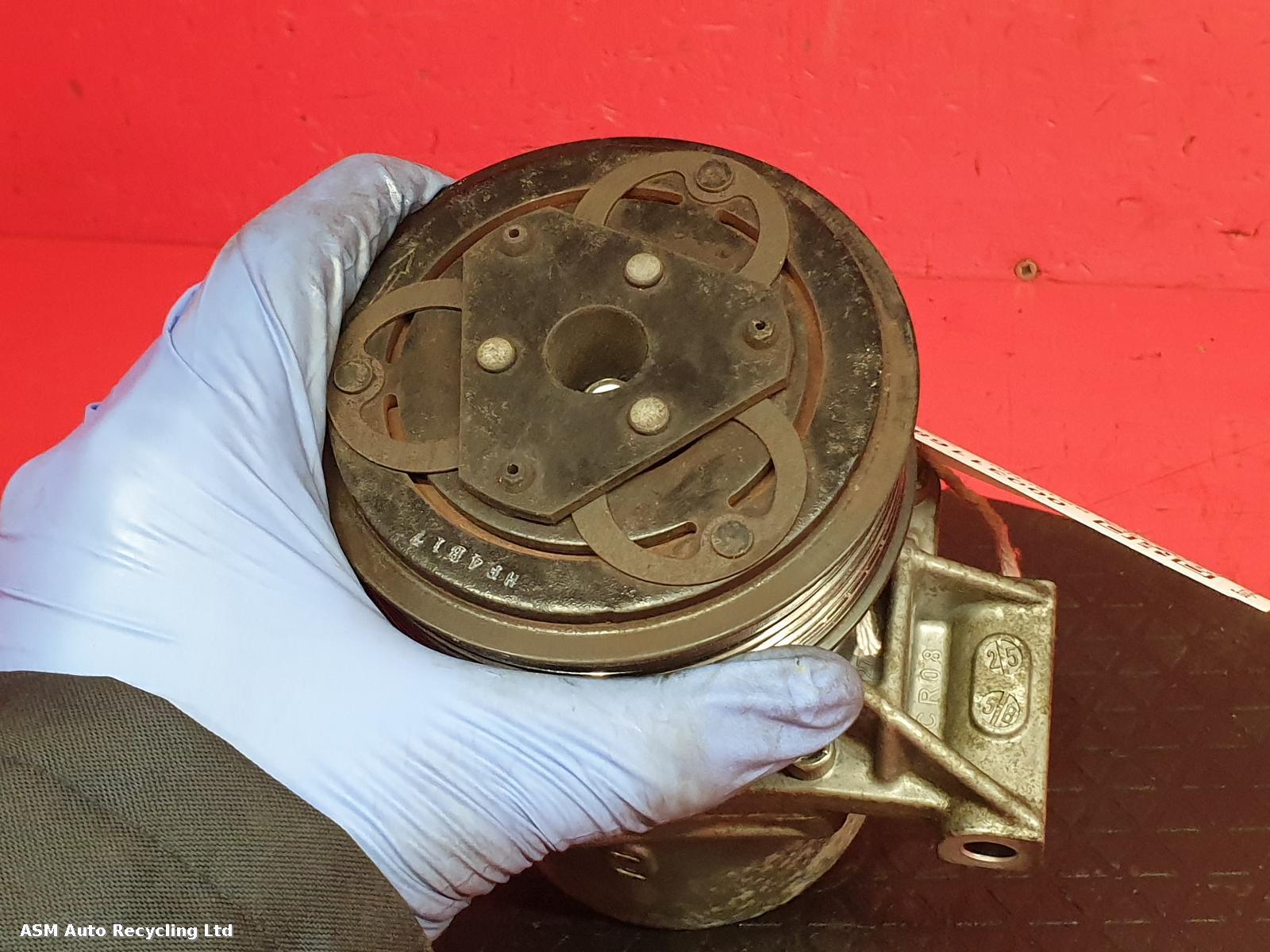 View Auto part Compressor Nissan Note 2015